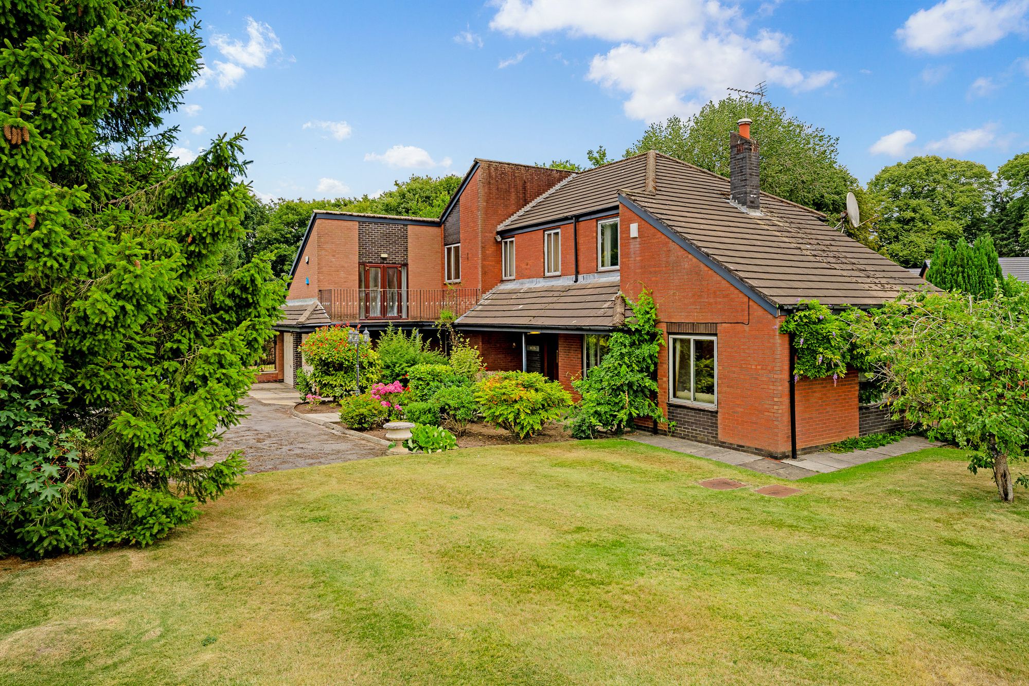 Haydock Park Gardens, Newton-Le-Willows, WA12