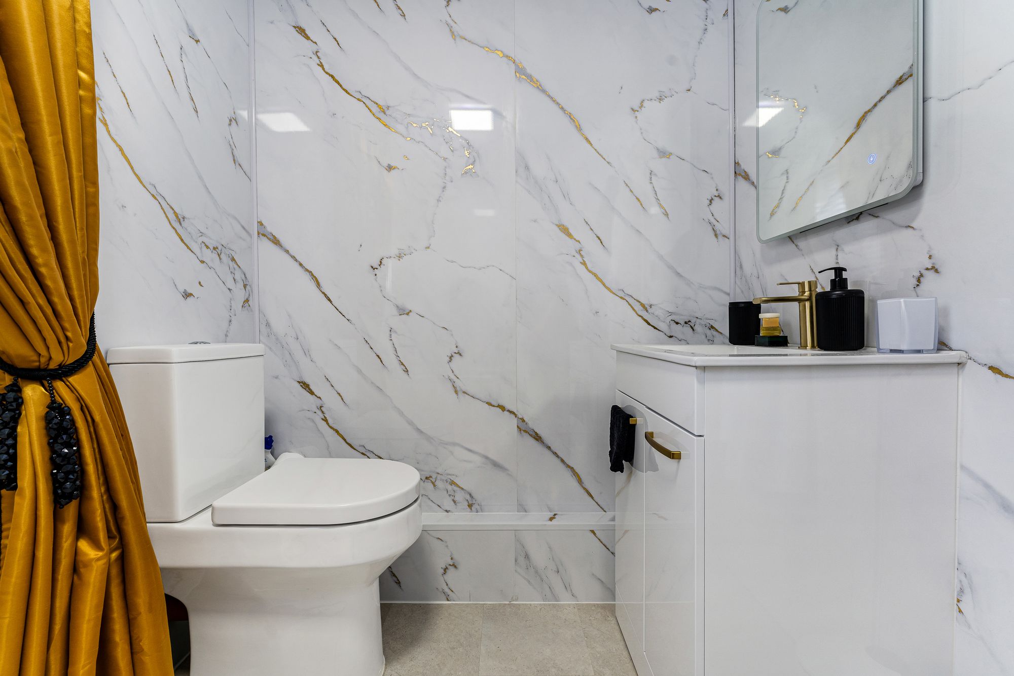 Marina Village, Preston Brook, WA7