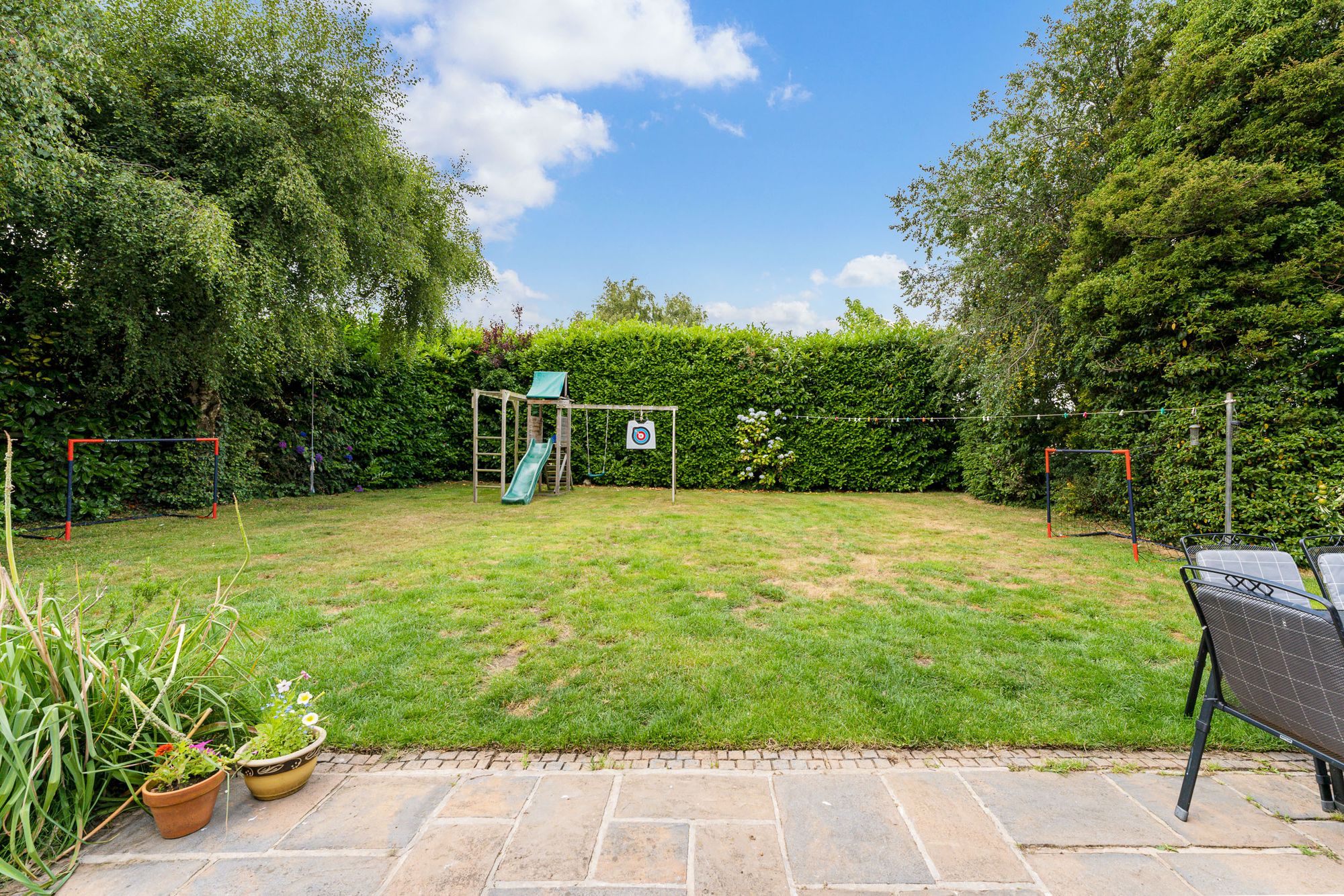 Upton Bridle Path, Widnes, WA8