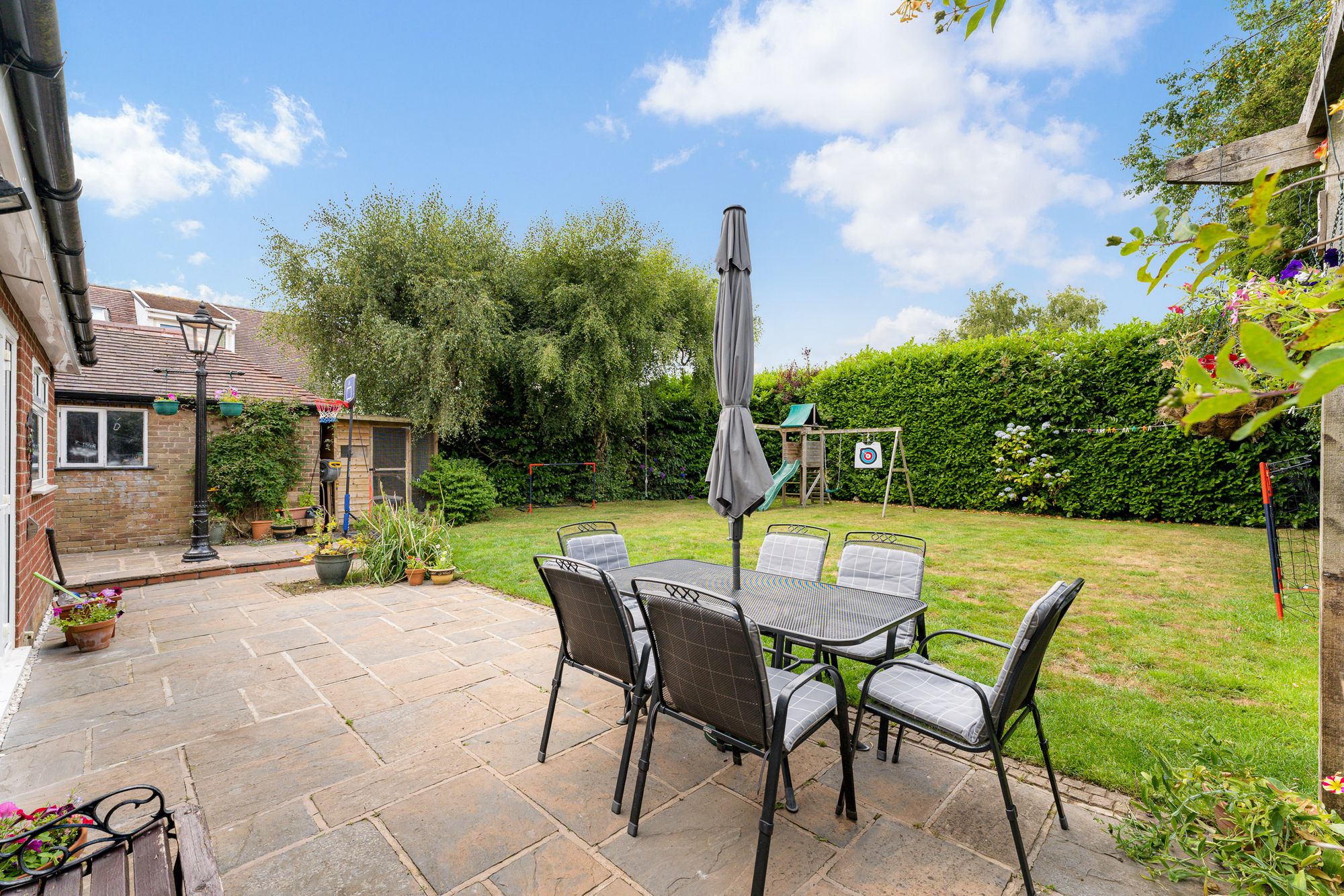 Upton Bridle Path, Widnes, WA8