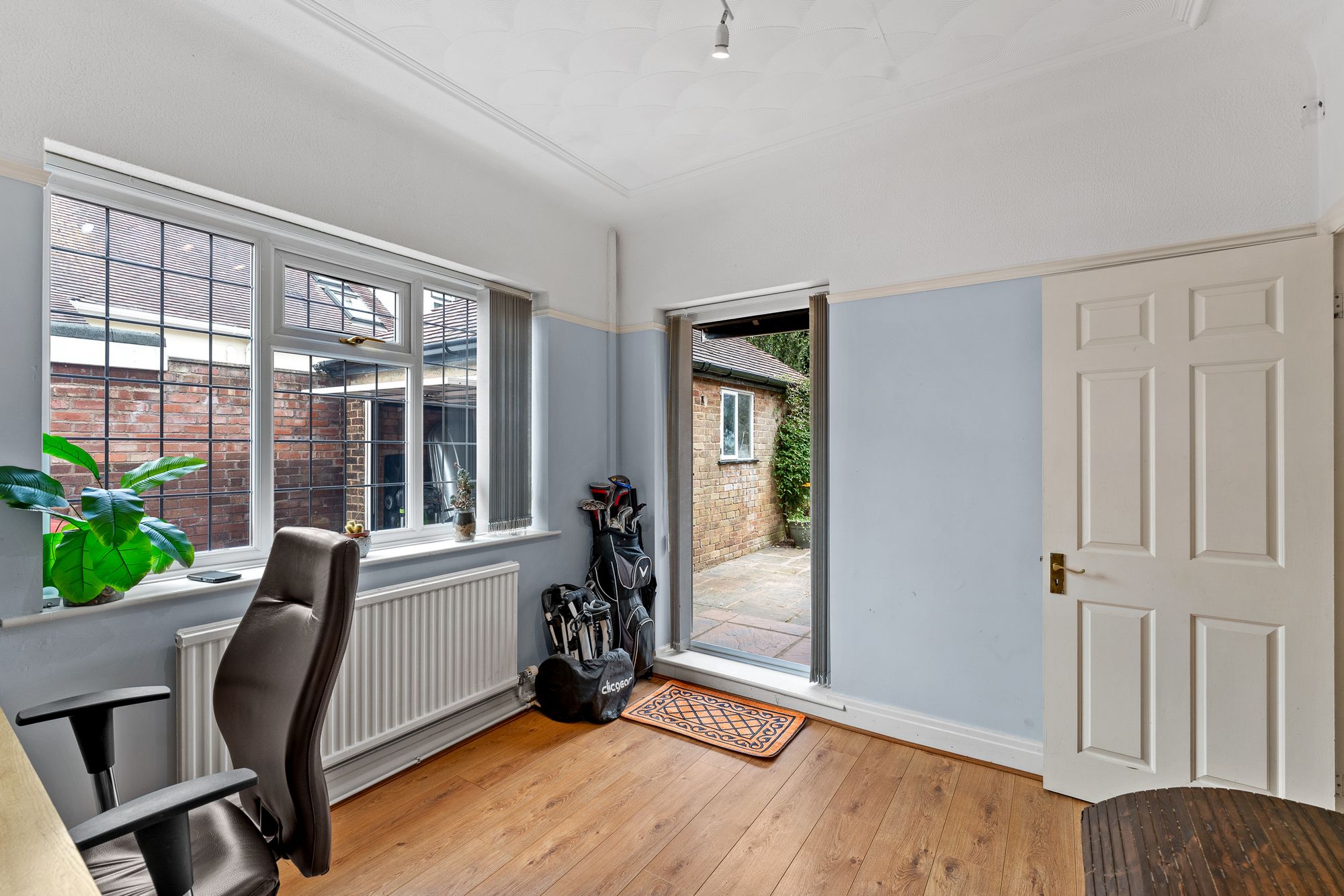 Upton Bridle Path, Widnes, WA8