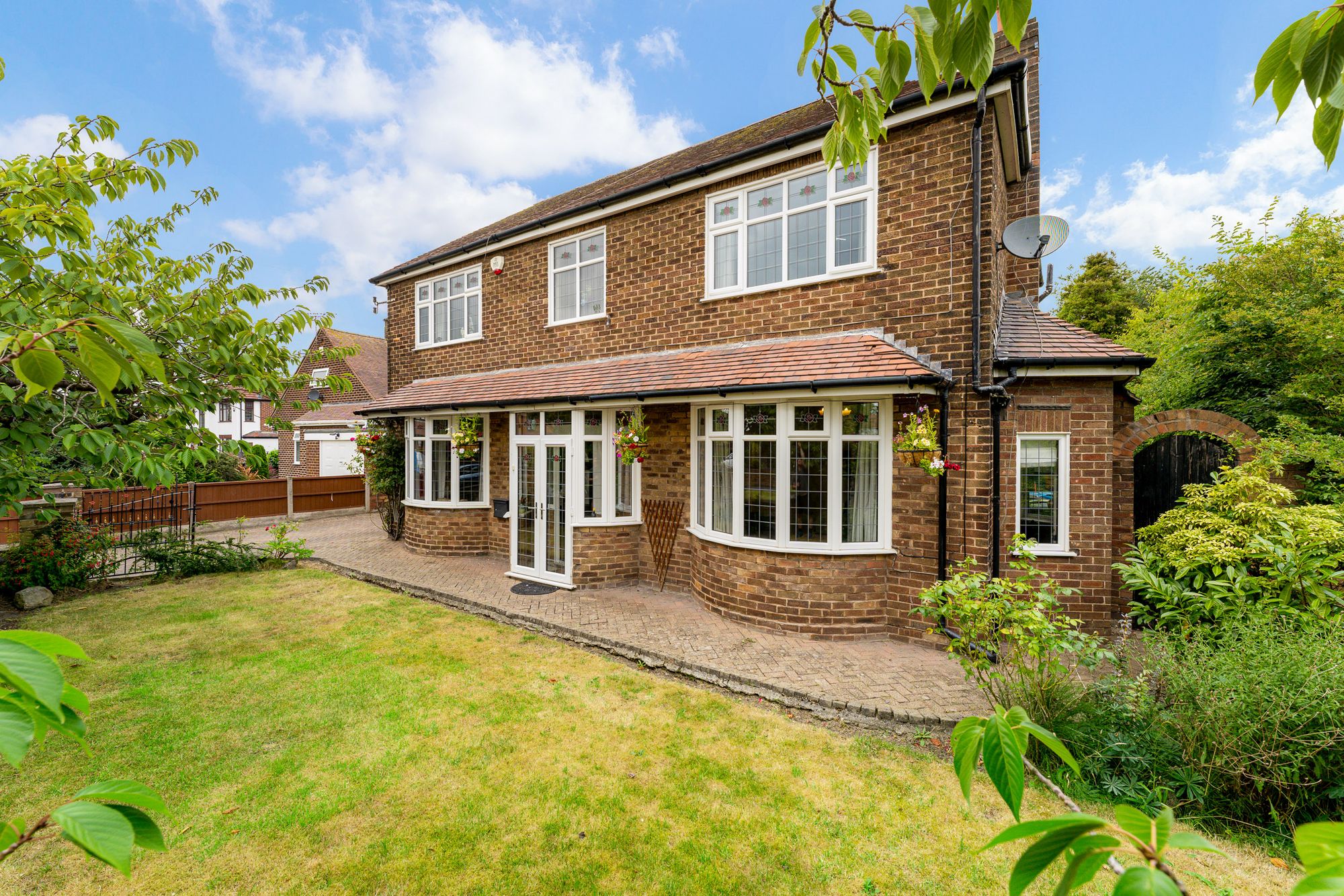 Upton Bridle Path, Widnes, WA8