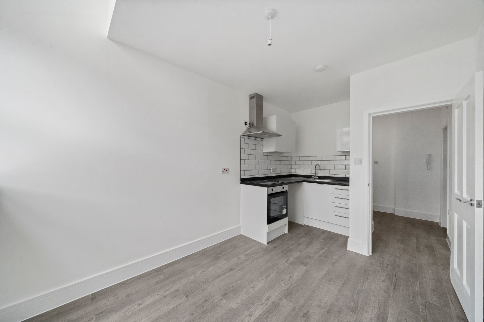 Railway Road, Leigh, WN7