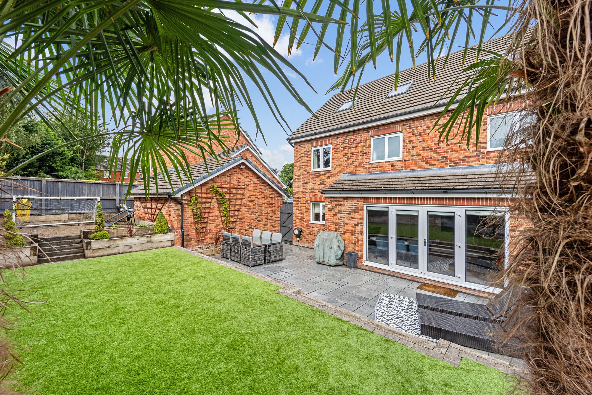 Heathfield Gardens, Runcorn, WA7