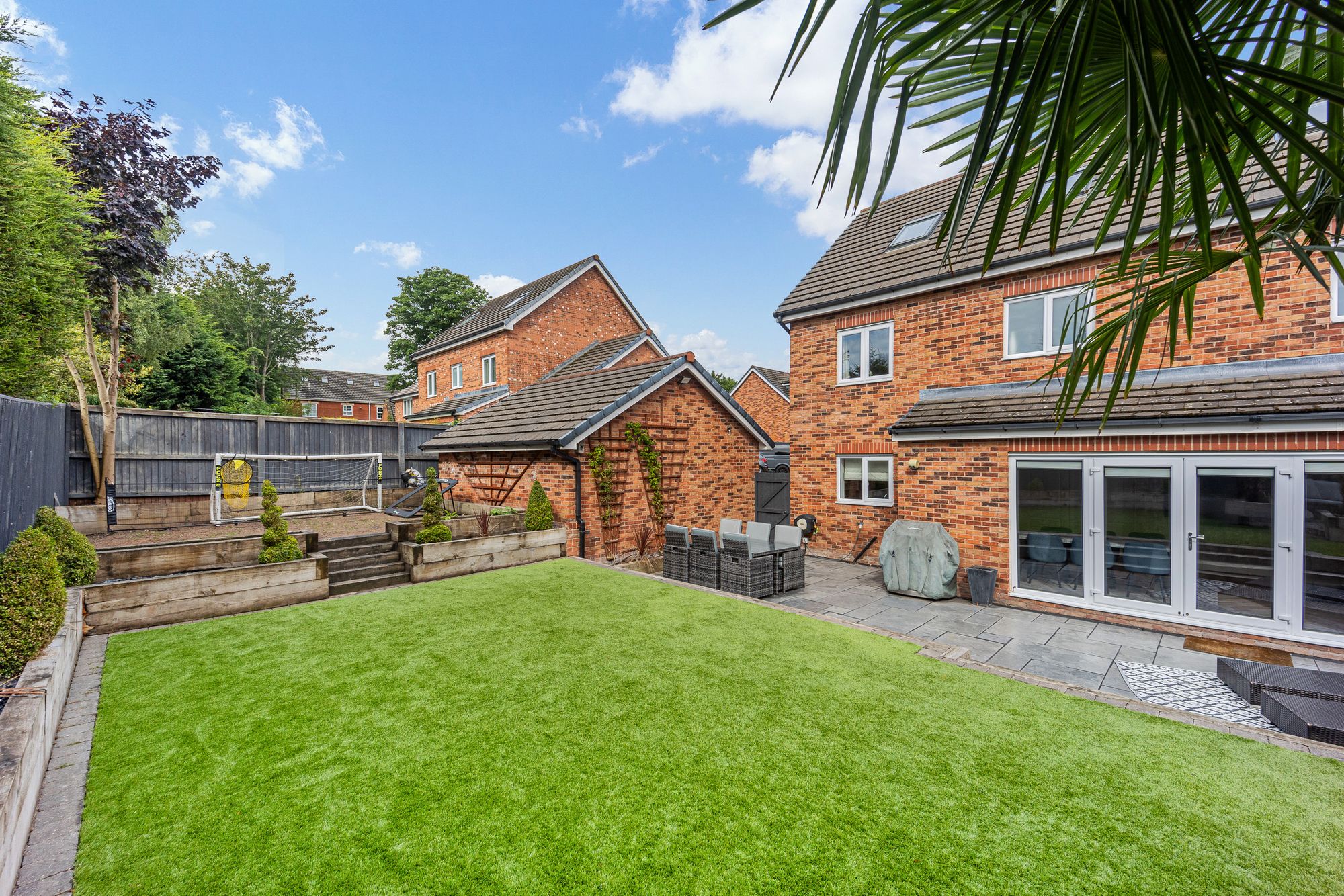 Heathfield Gardens, Runcorn, WA7