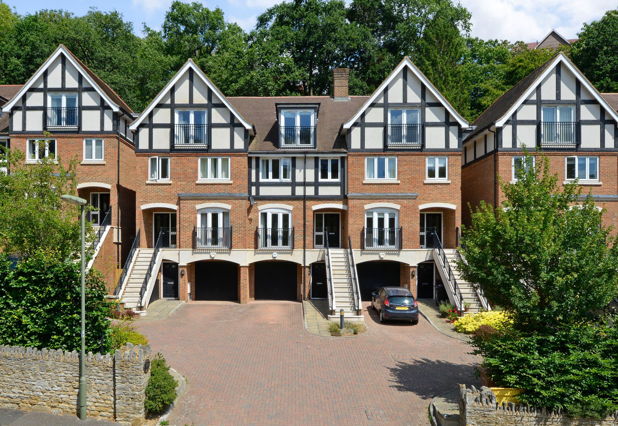 Charterhouse Road, Godalming, GU7