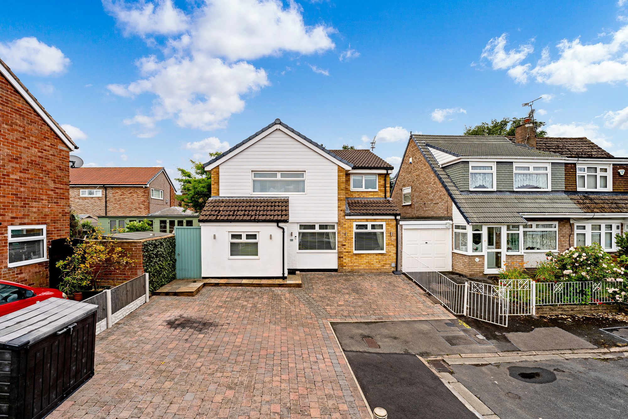 Wexford Avenue, Hale Village, L24