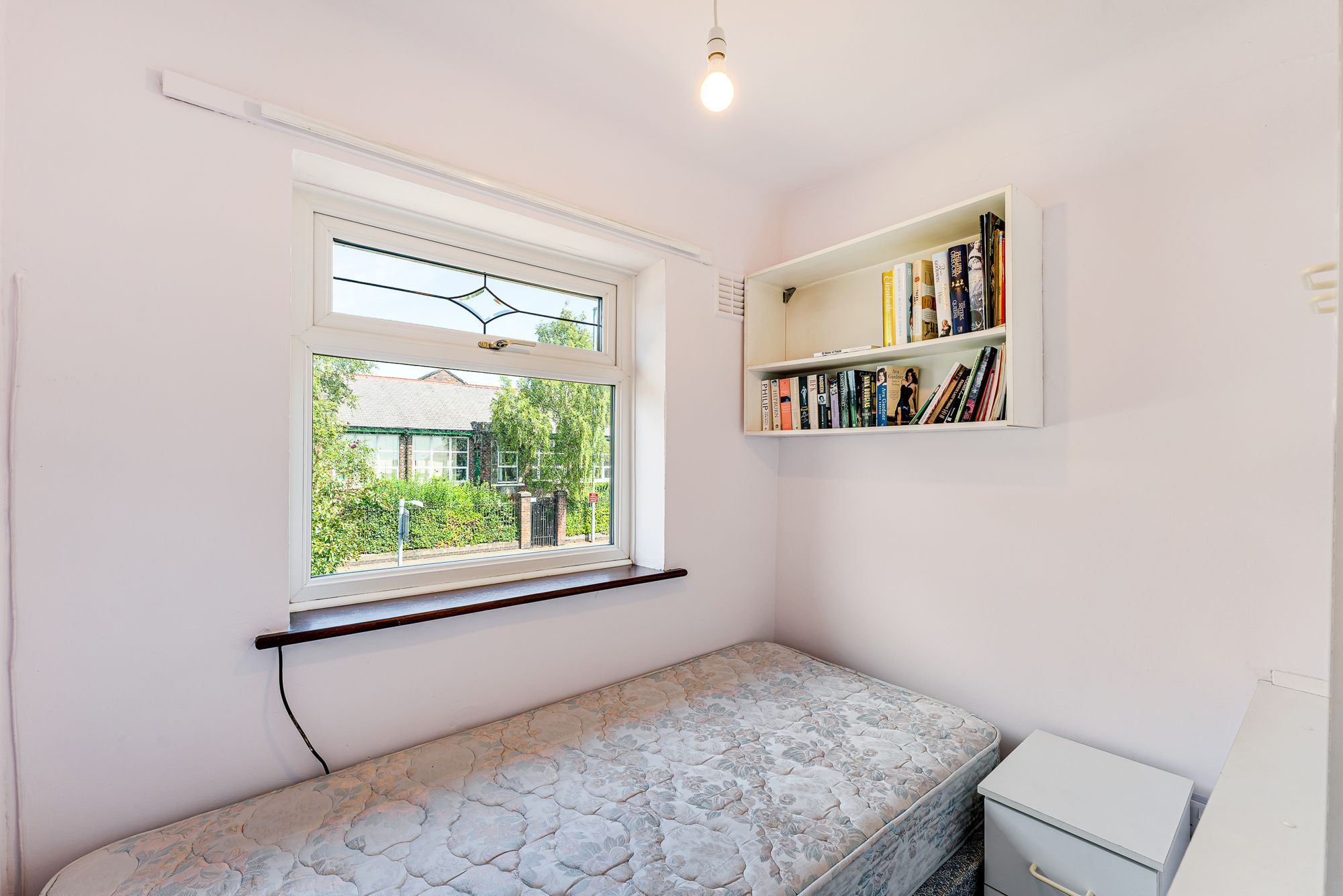 Leigh Avenue, Widnes, WA8