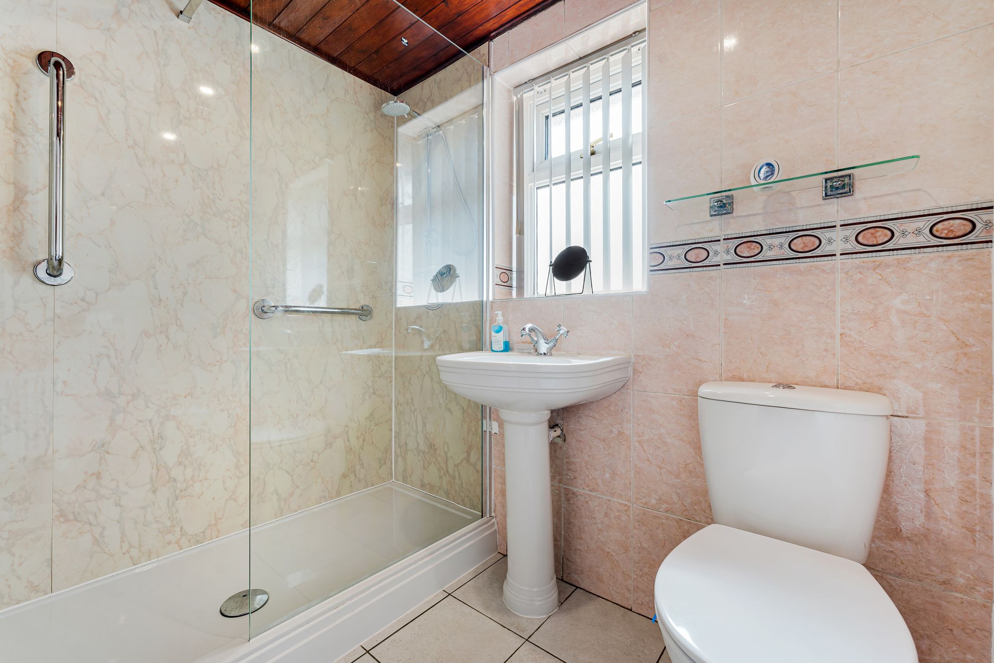 Leigh Avenue, Widnes, WA8