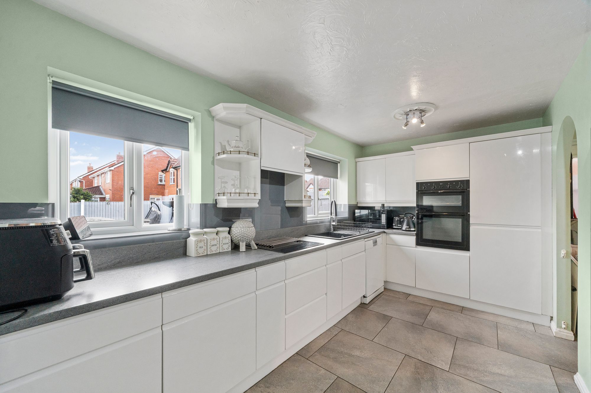 Sovereign Close, Lowton, WA3