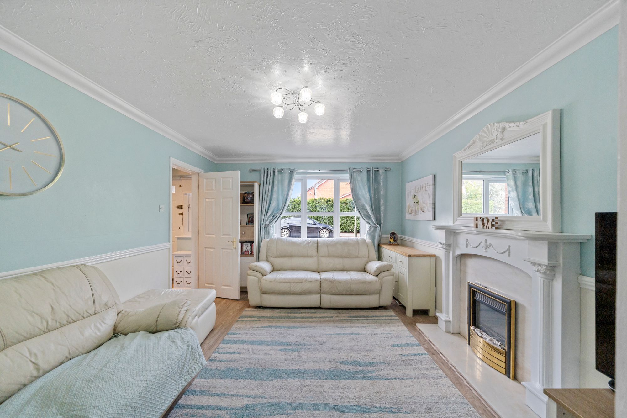 Sovereign Close, Lowton, WA3