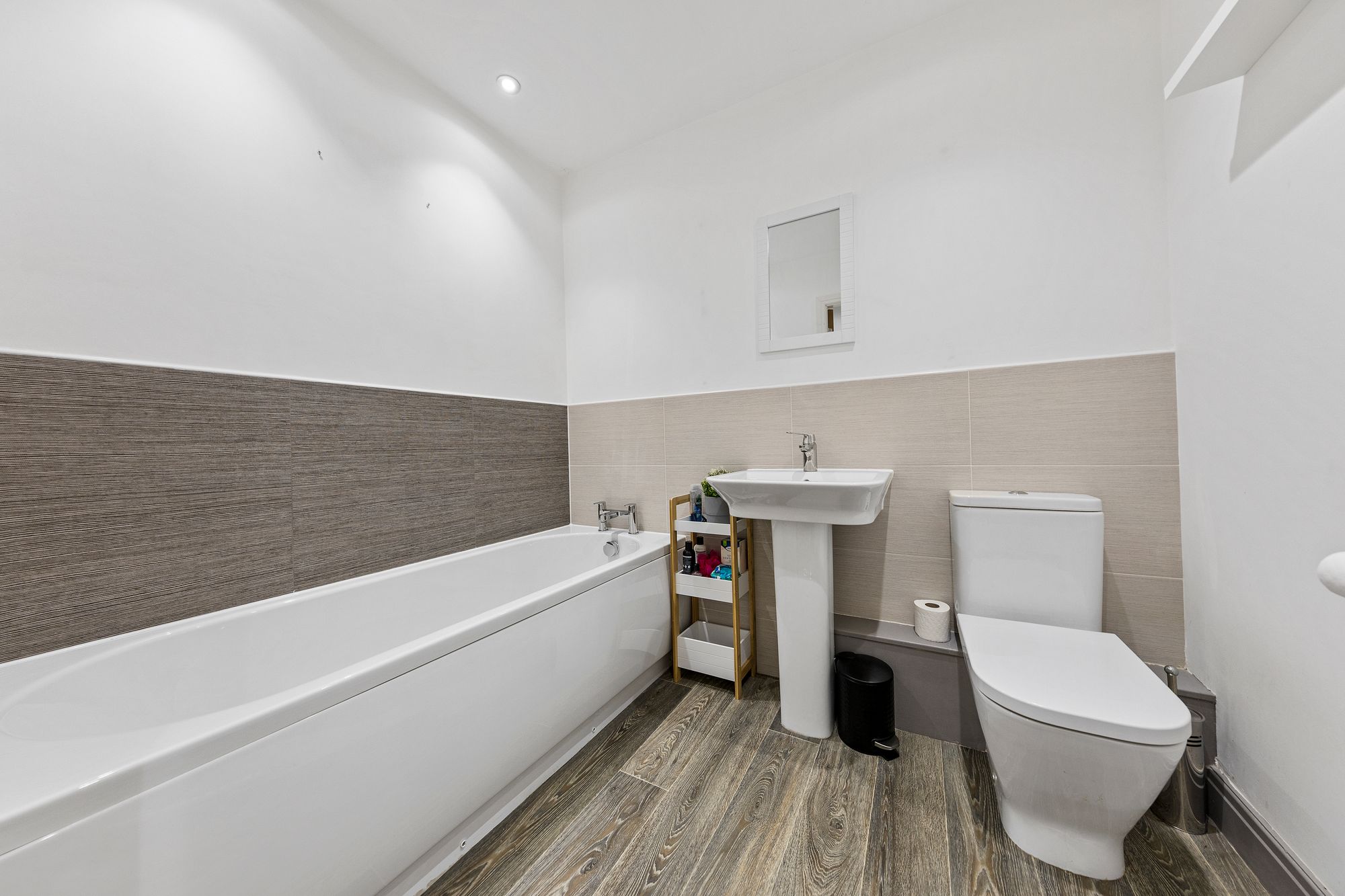 Apartment 5, Warrington