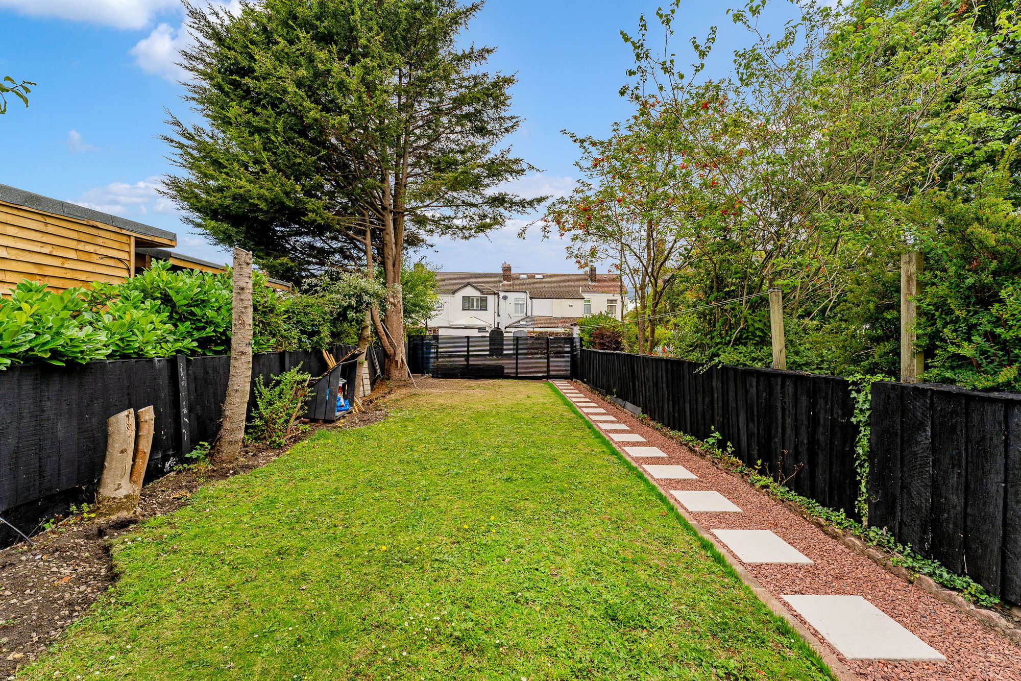 Upton Lane, Widnes