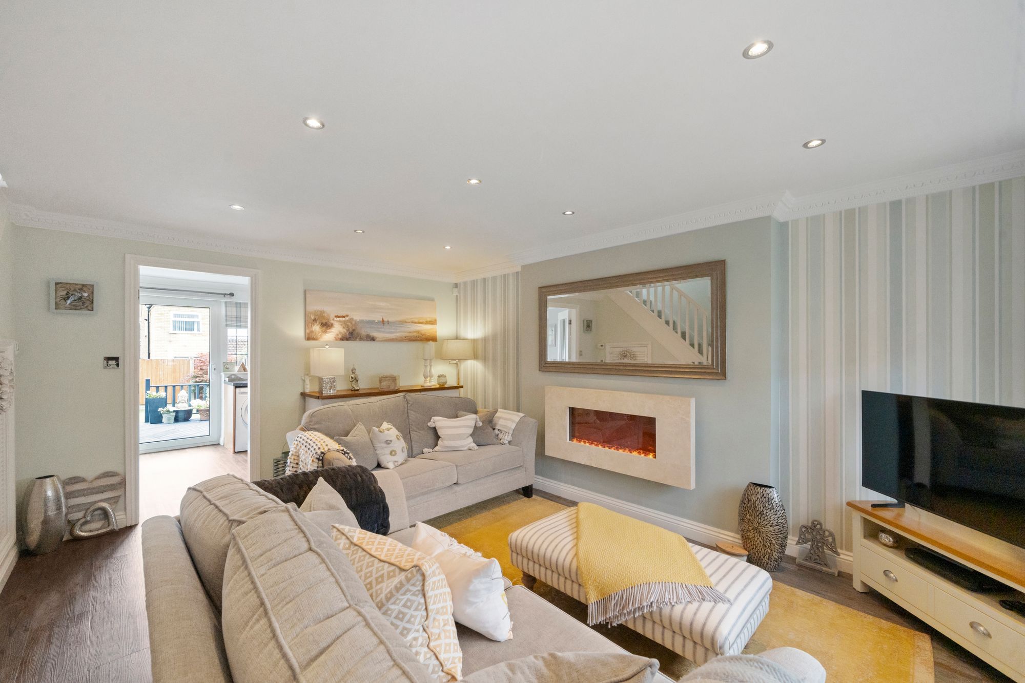 Lichfield Grove, Wigan