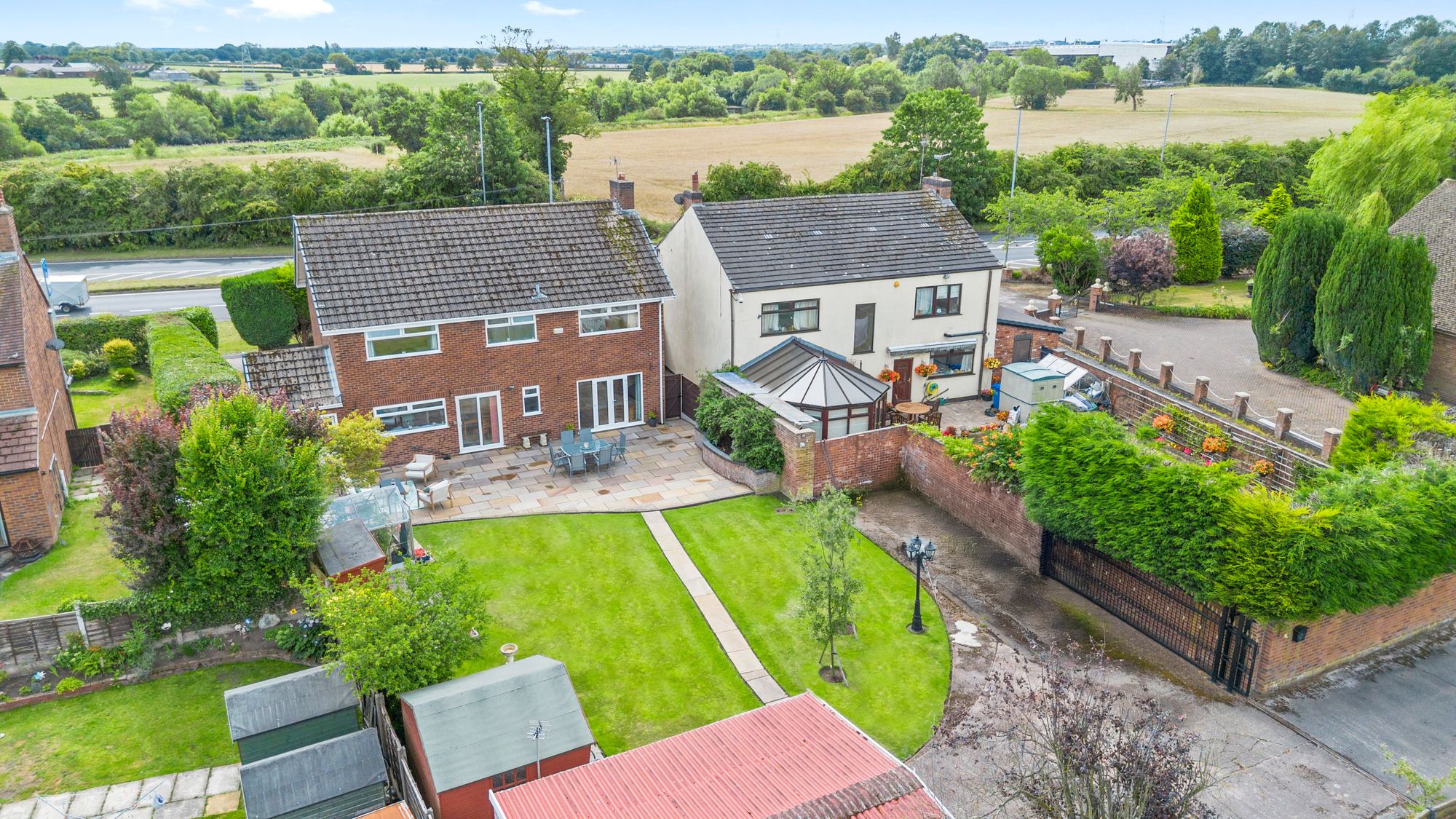 Manchester Road, Rixton, WA3