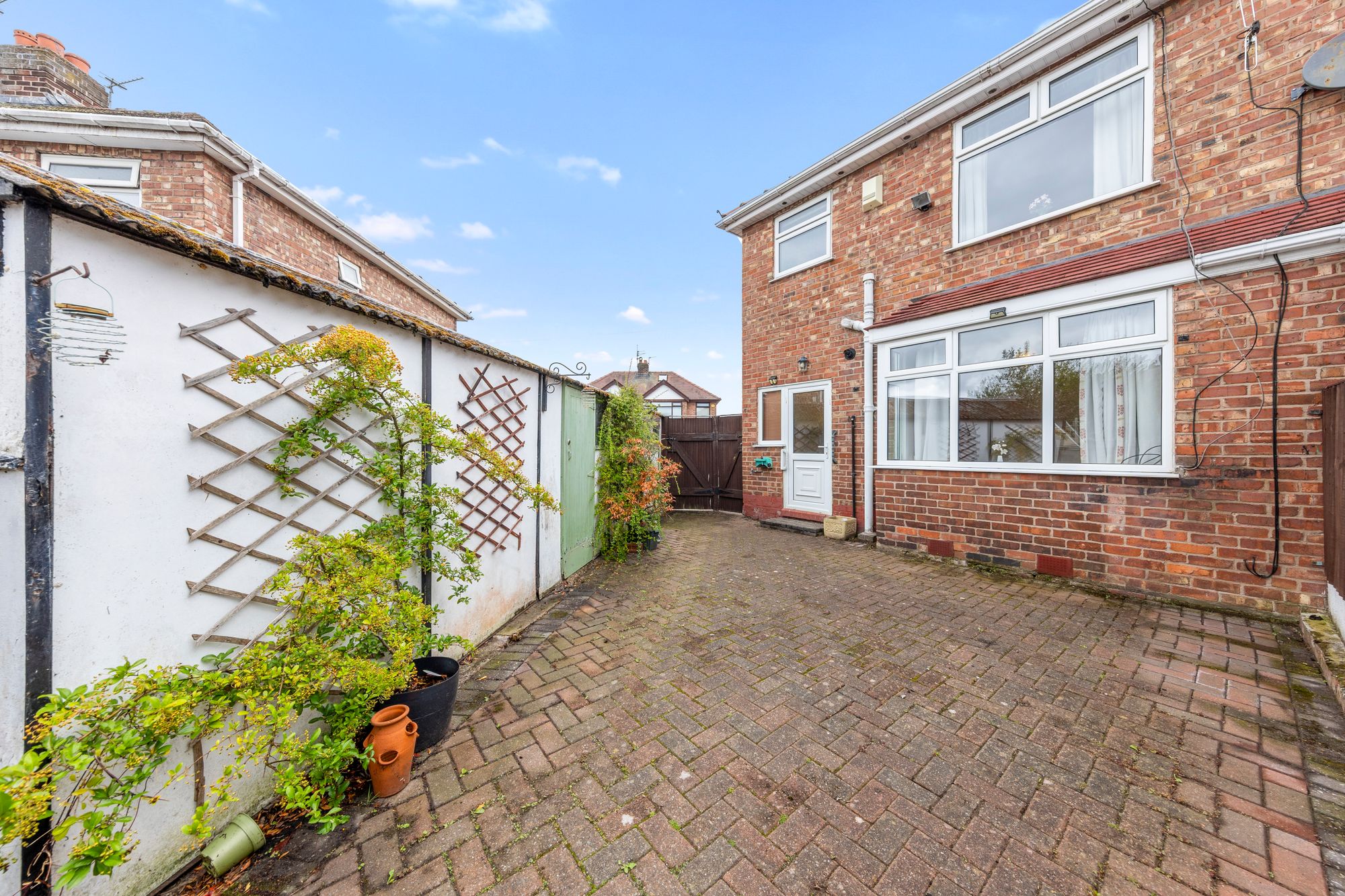 Lyndale Avenue, Warrington