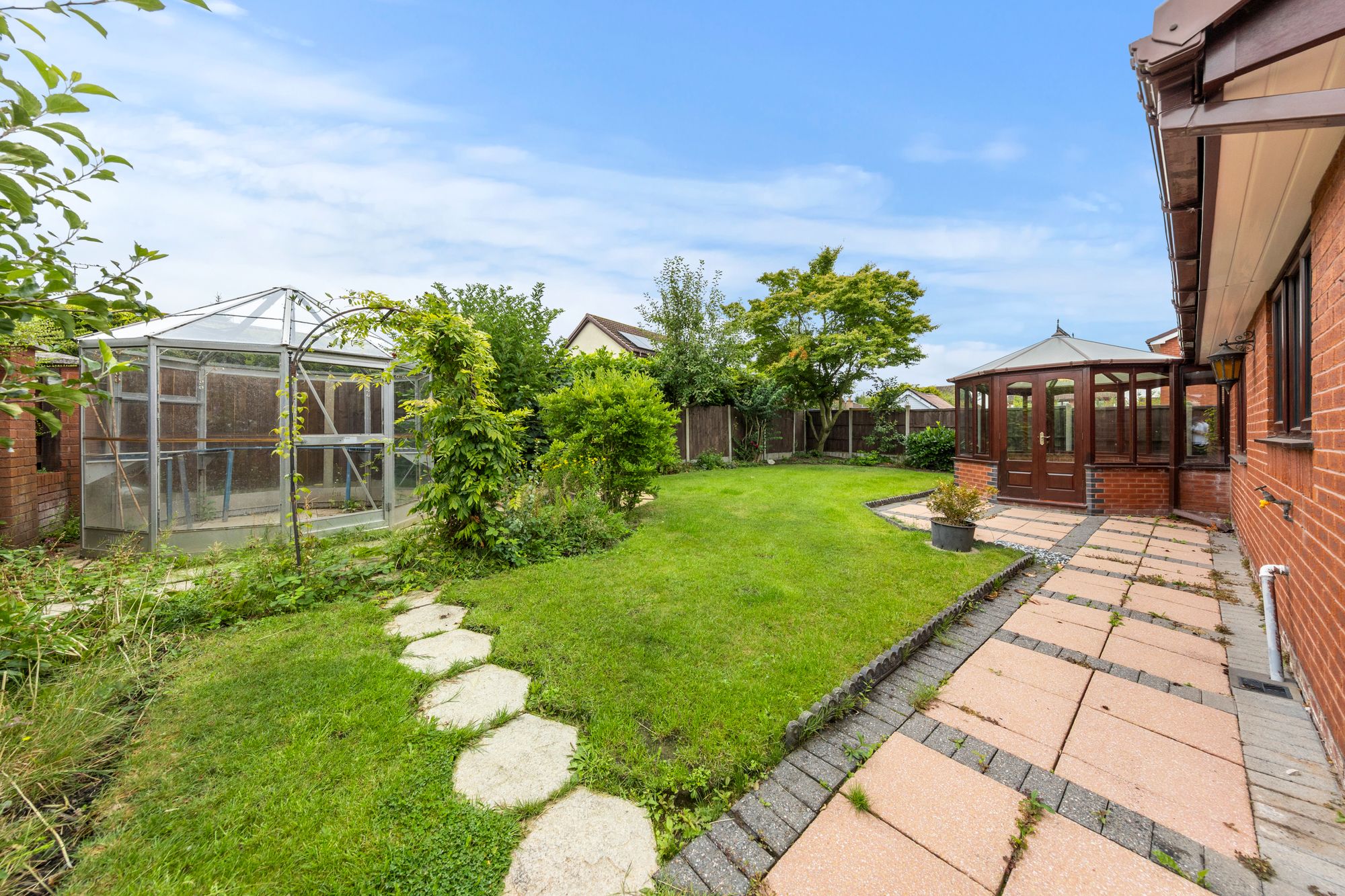 Aylsham Close, Widnes, WA8