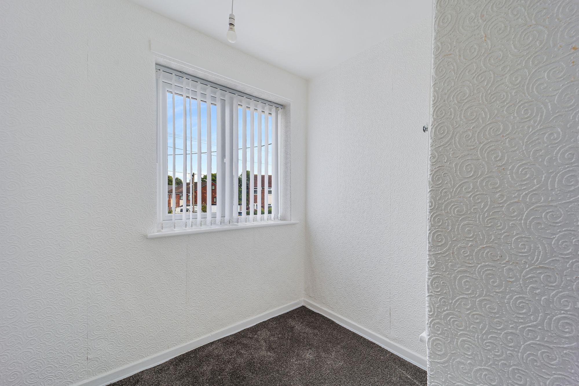 Cheshyre Drive, Halton, WA7