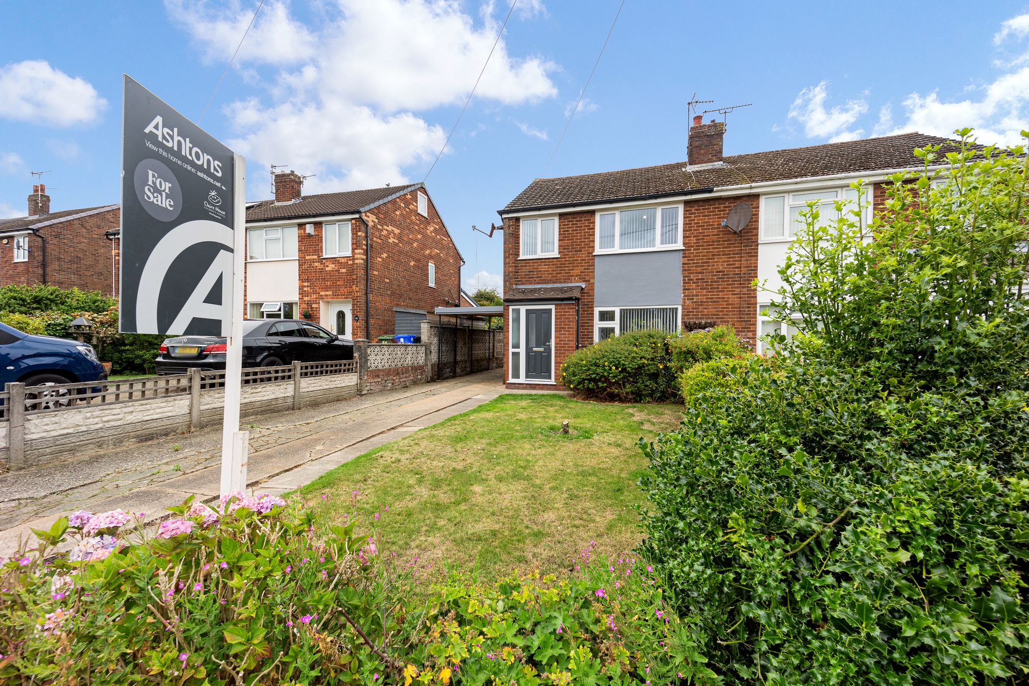 Cheshyre Drive, Halton, WA7