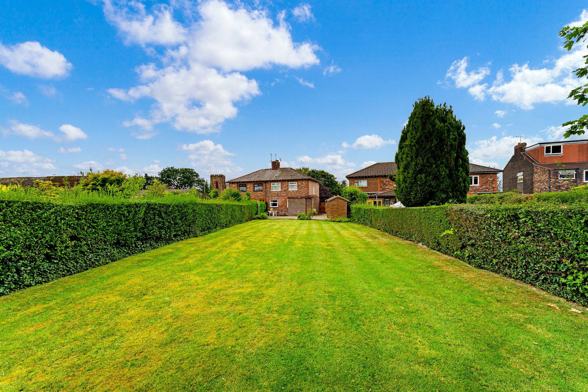 Hall Lane, Widnes