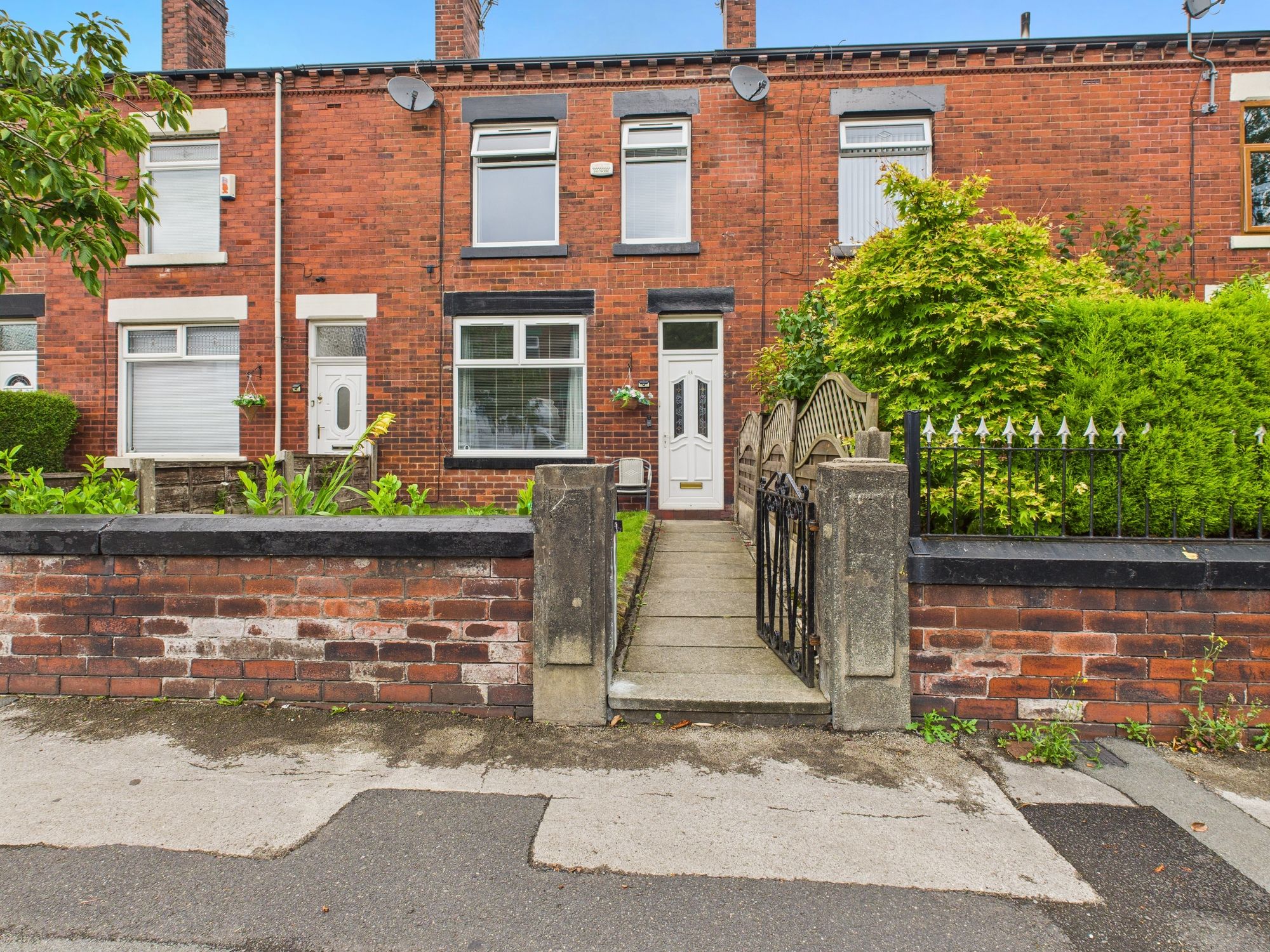 CAM03051G0 PR0242 STILL029