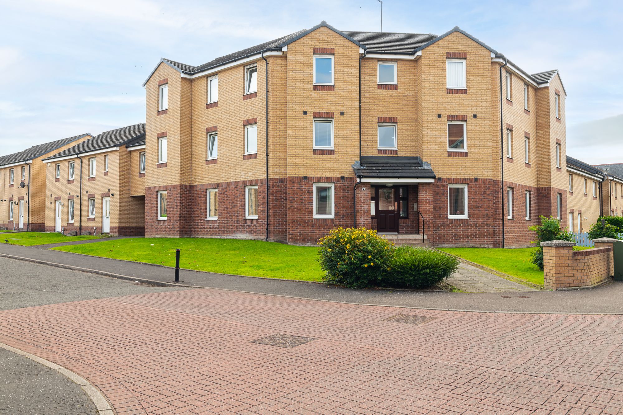 2/1, 2 Cyril Crescent