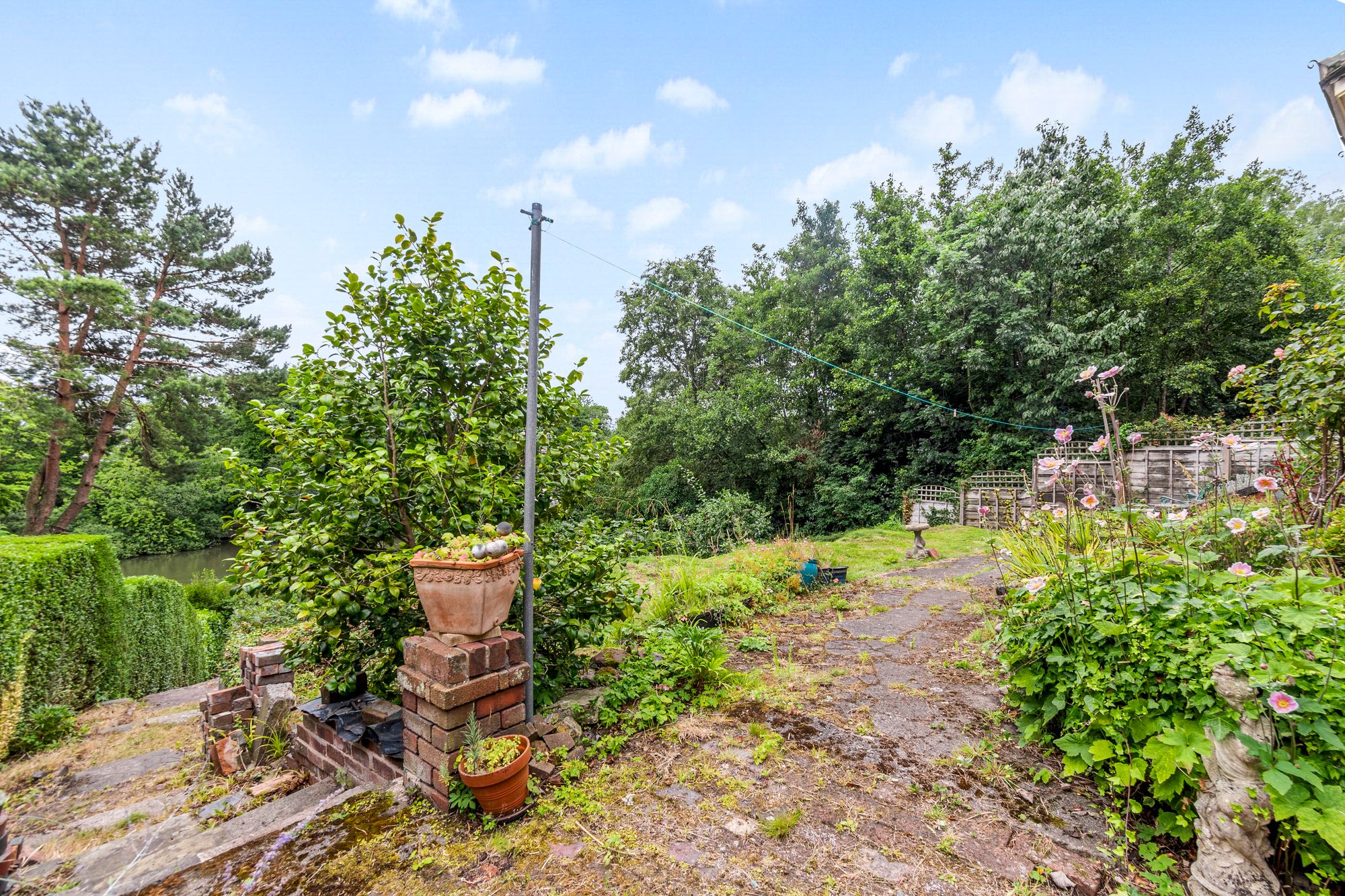 Mill Lane, St. Helens, WA9