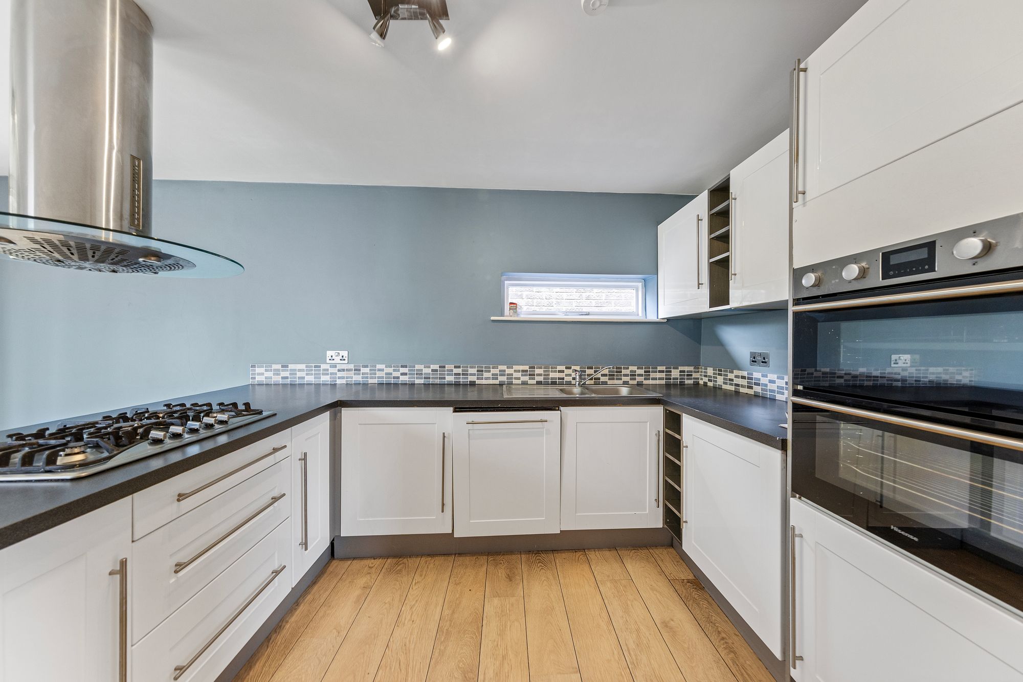 Jackson Avenue, Culcheth, WA3