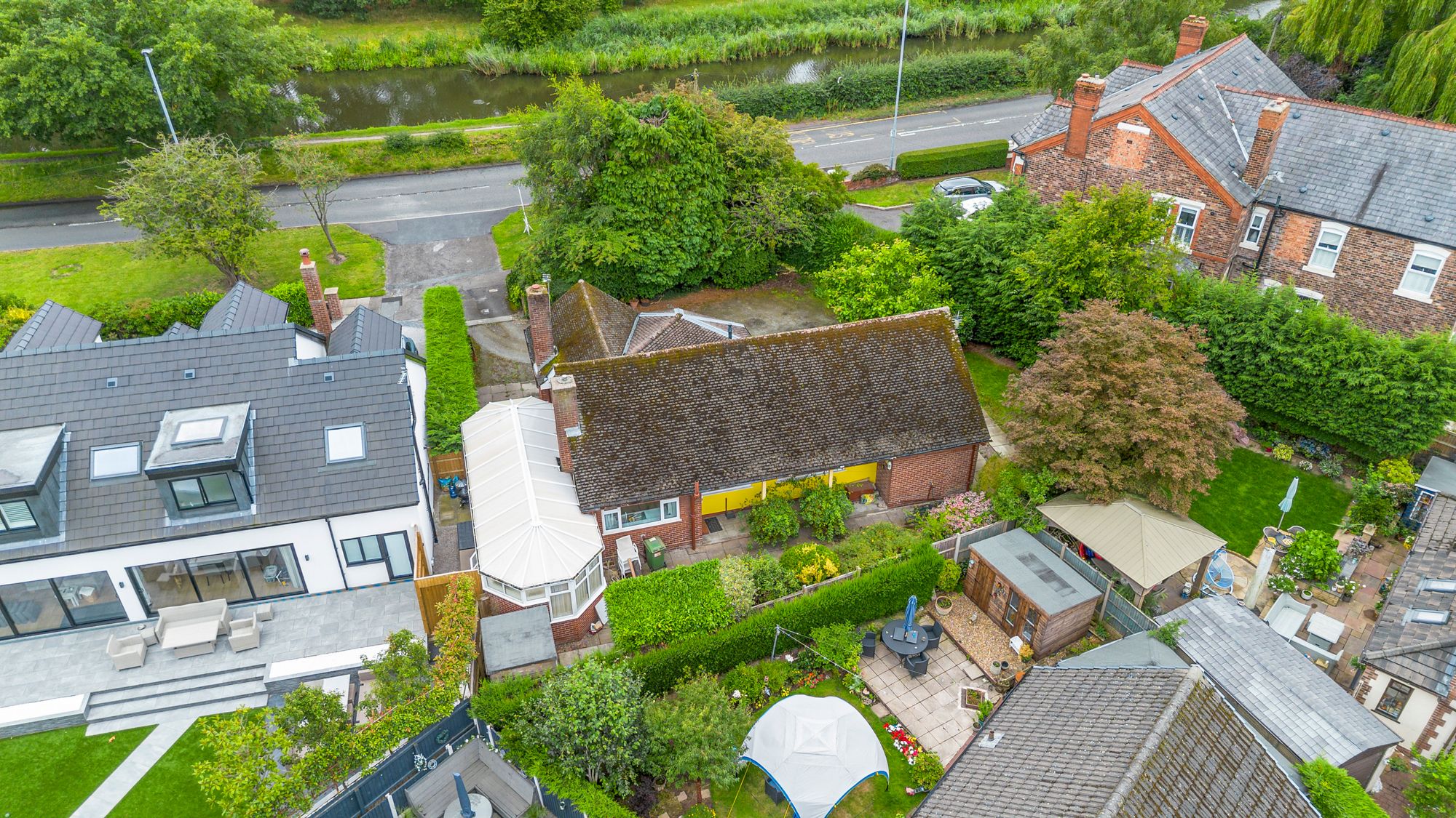 Chester Road, Stockton Heath, WA4