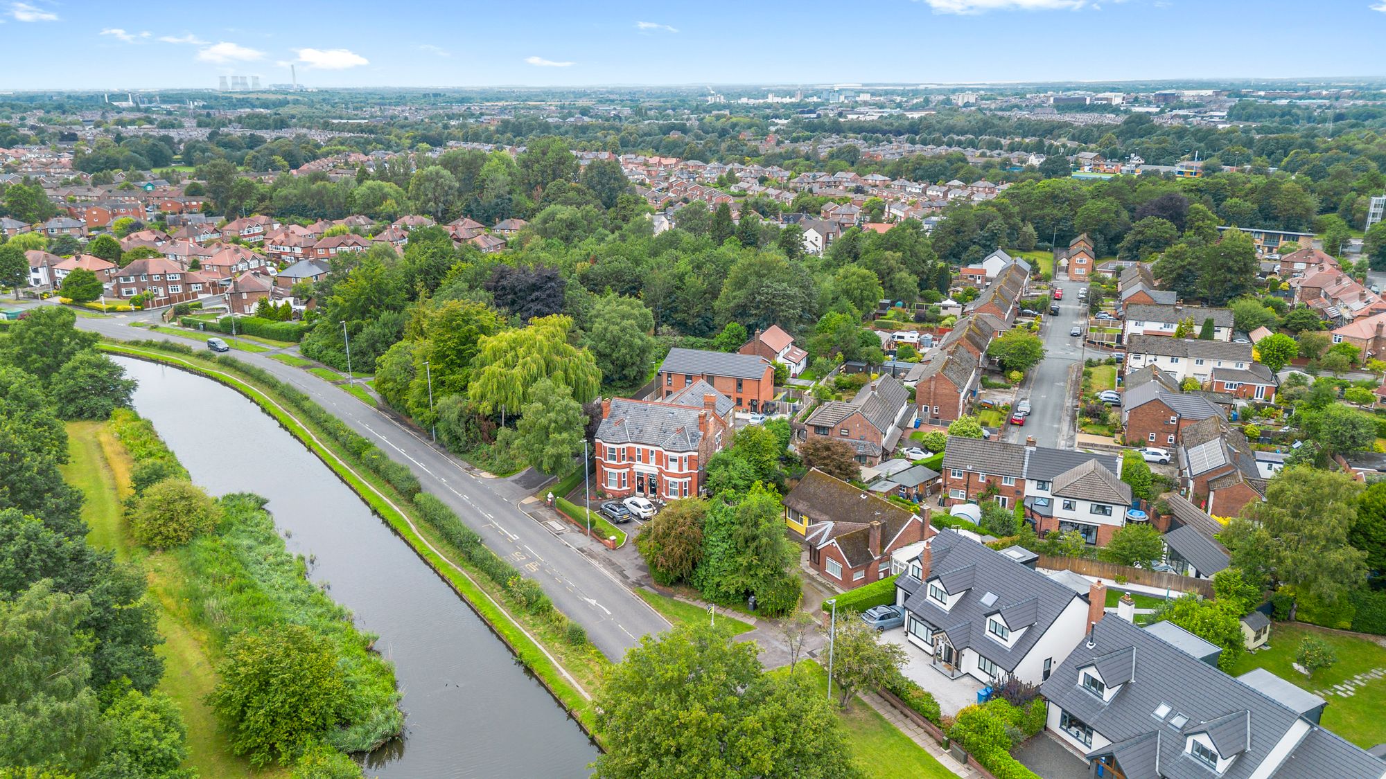 Chester Road, Stockton Heath, WA4