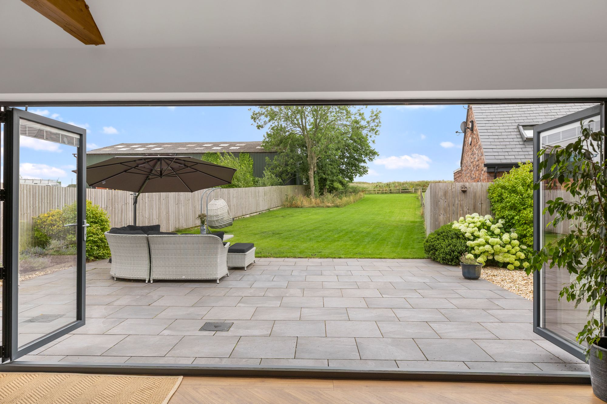 Hollingreave Barns, Warrington