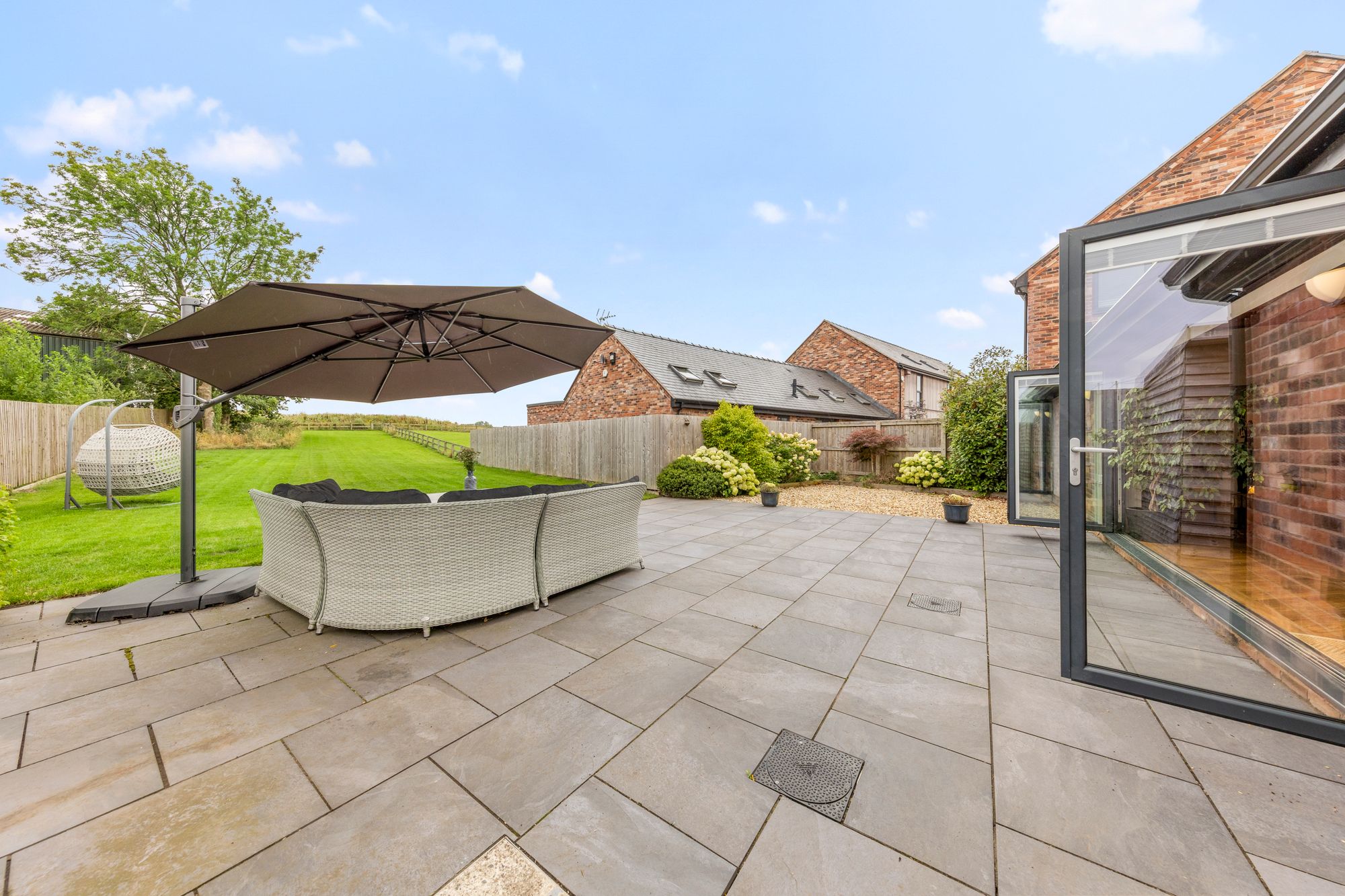 Hollingreave Barns, Warrington