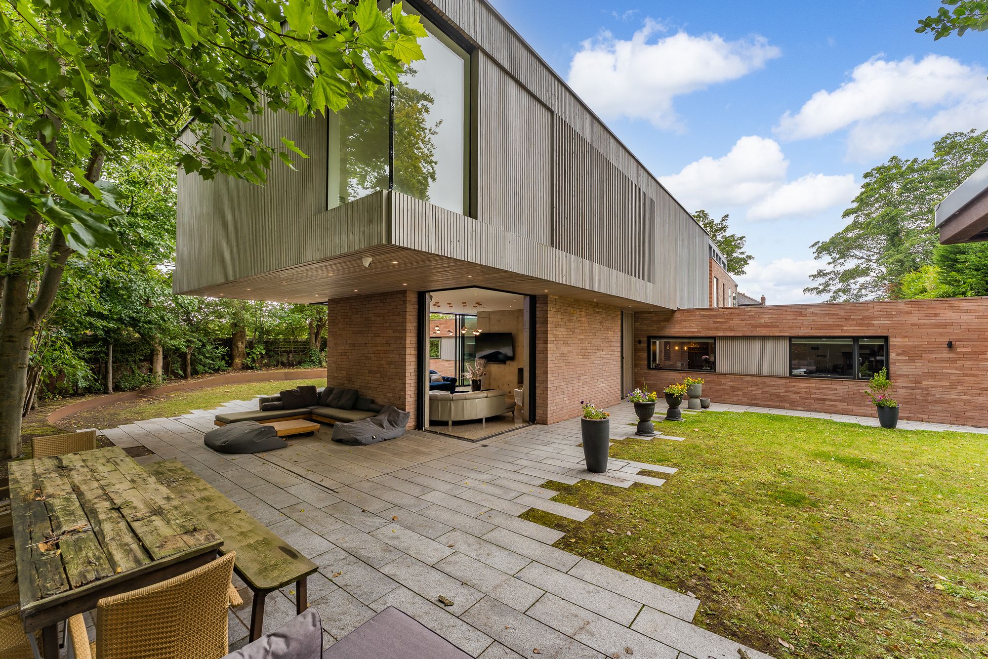 Coroners Lane, Widnes, WA8