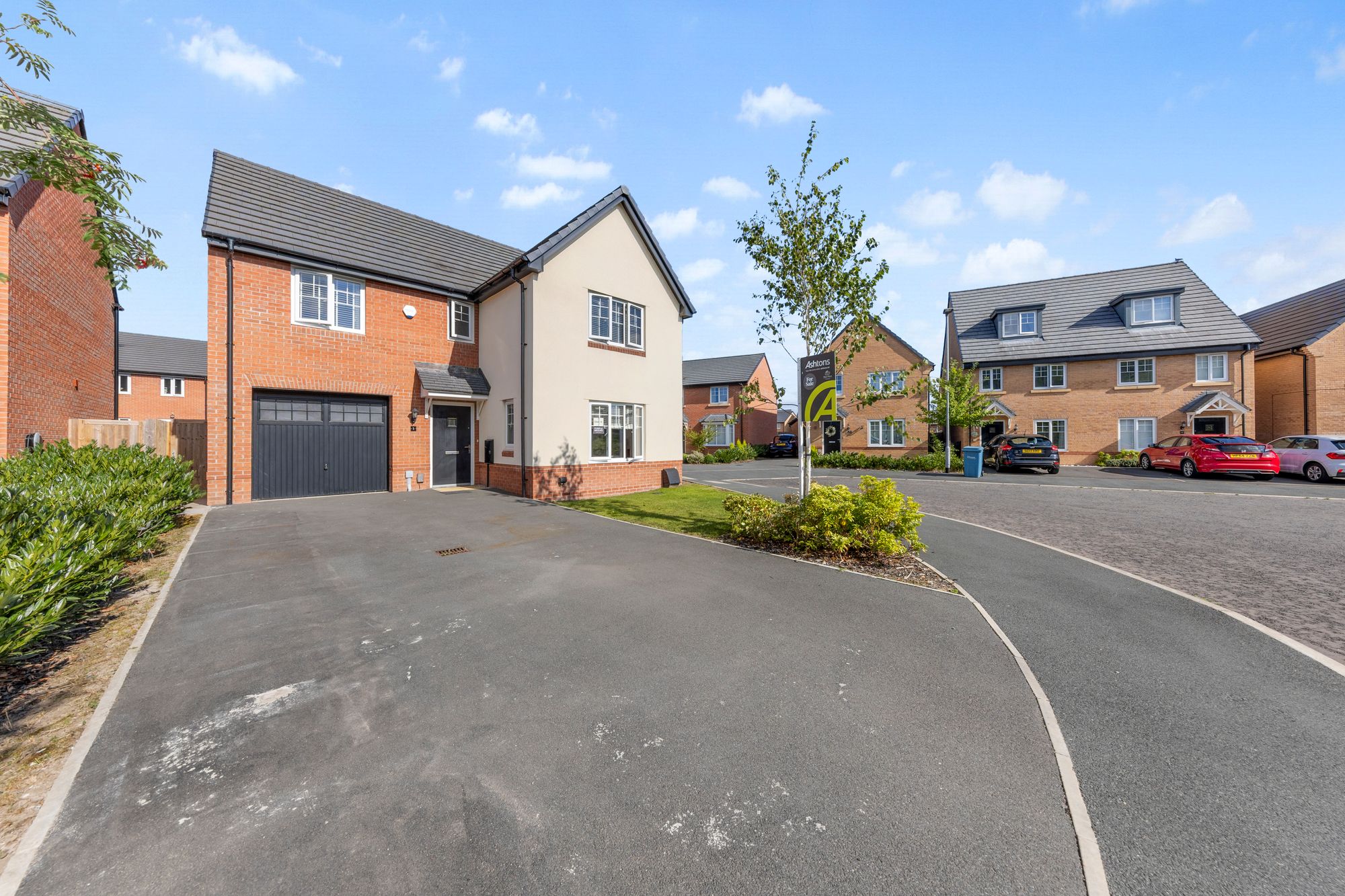 Golf Gardens, Great Sankey, WA5