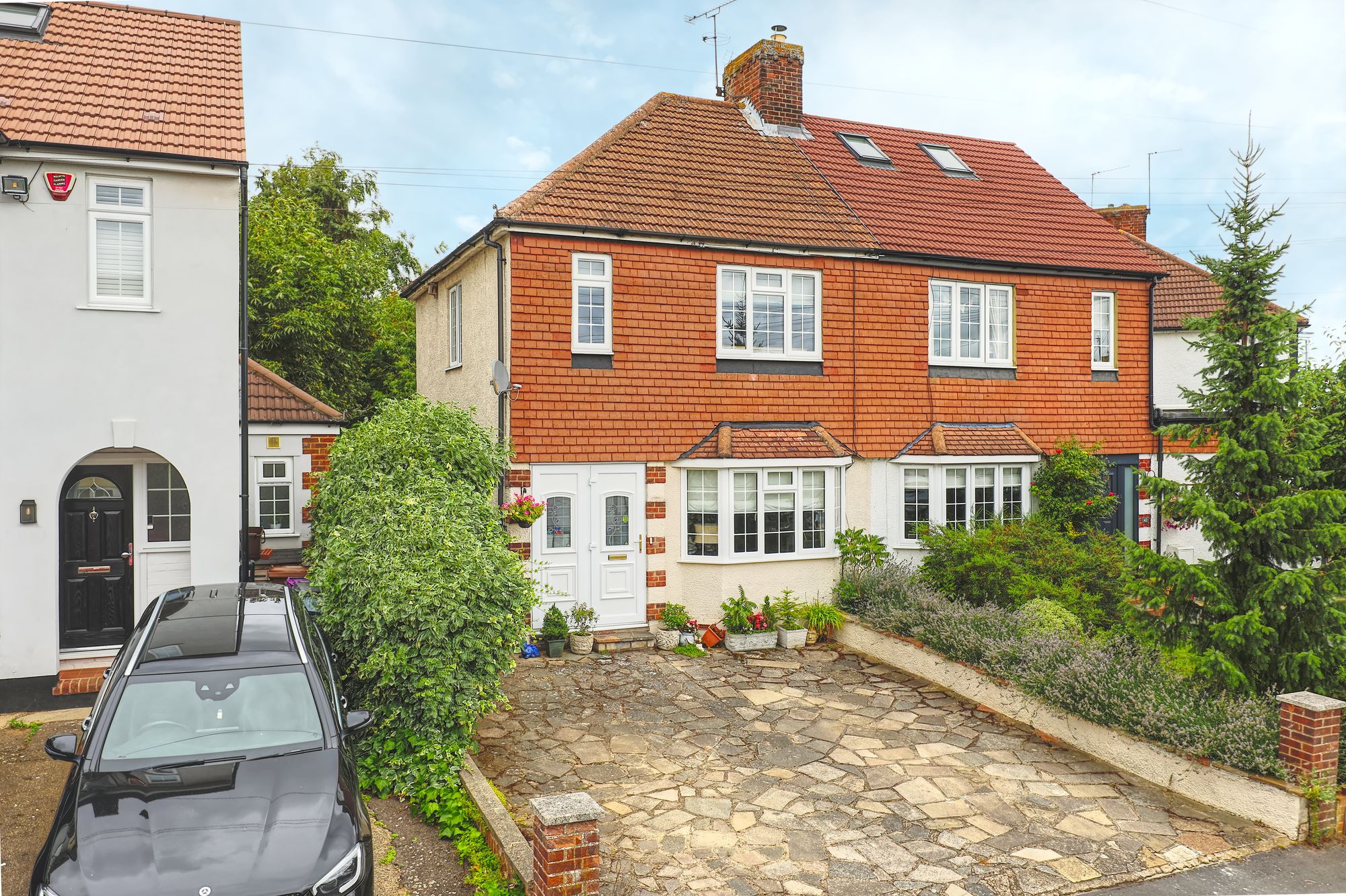Fanshawe Crescent, Ware, SG12