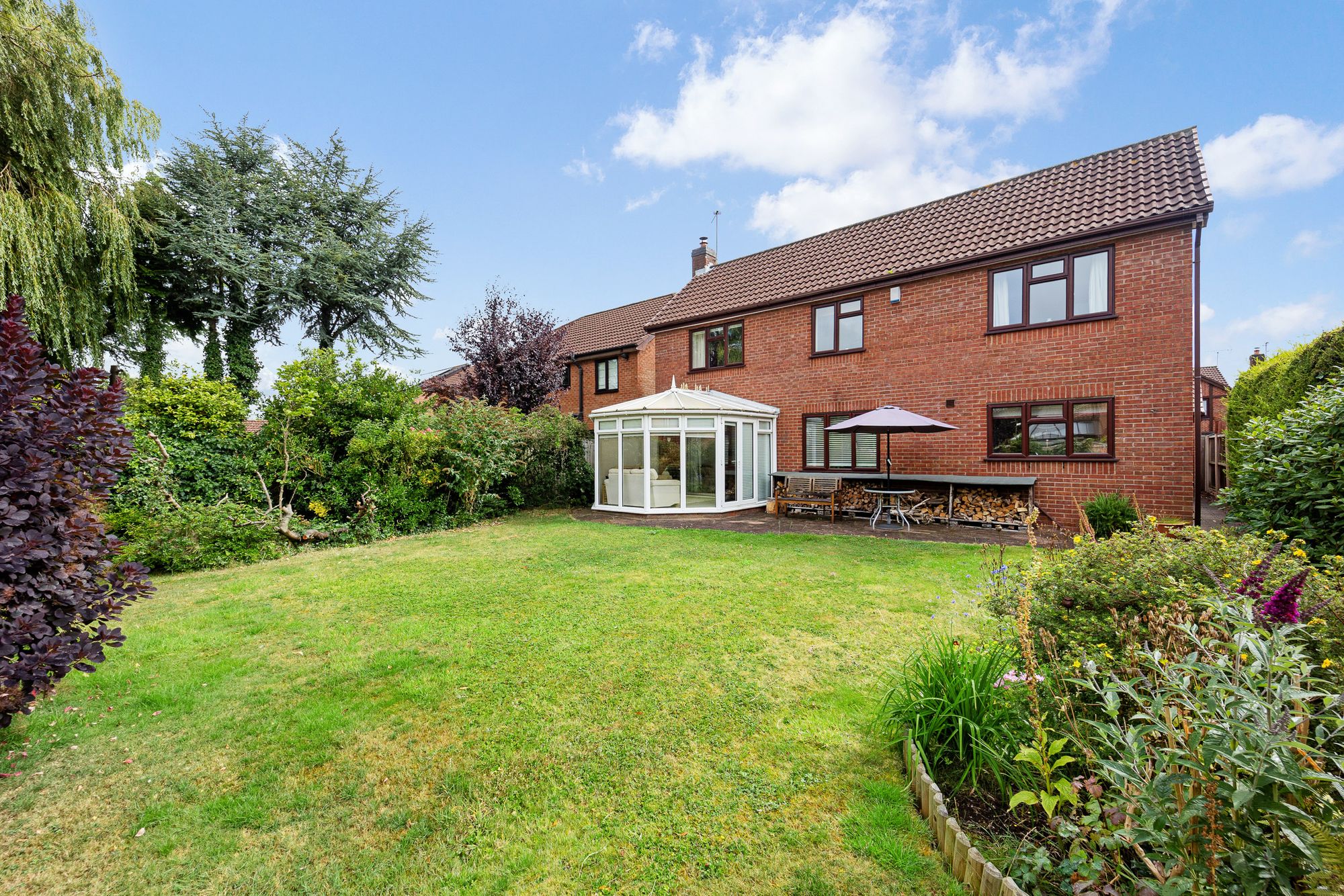 Parklands, Widnes, WA8