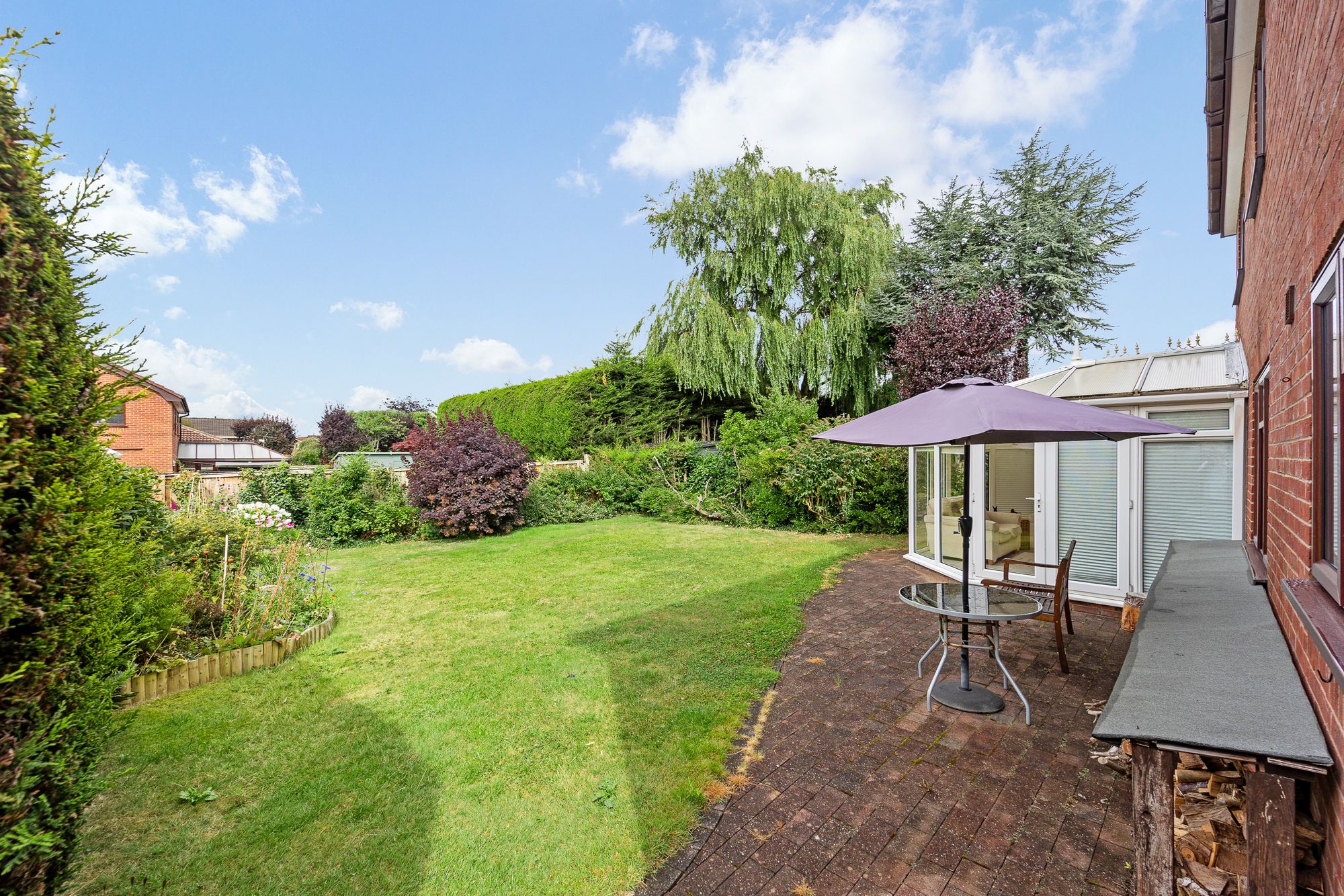 Parklands, Widnes, WA8