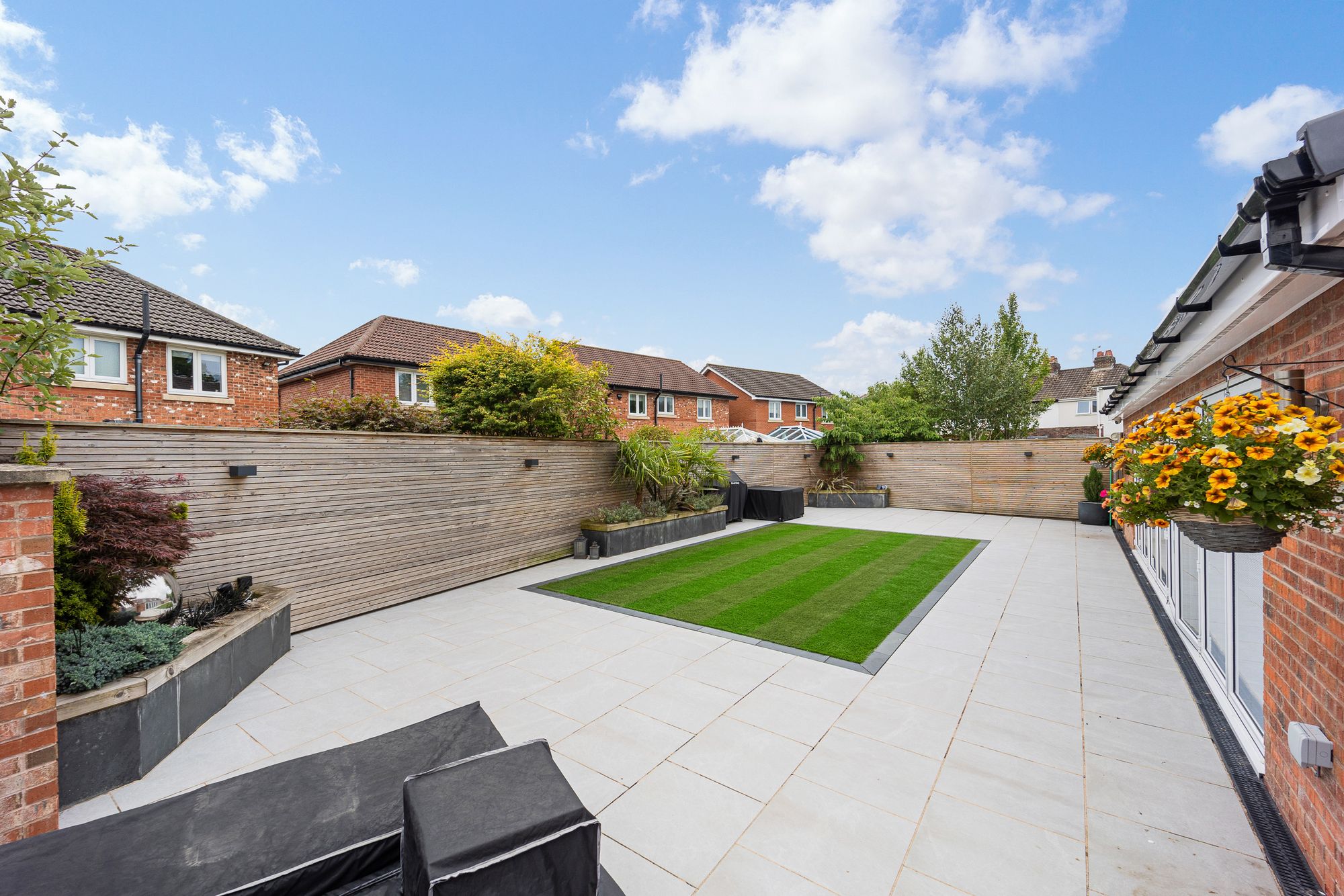 Black Horse Lane, Widnes, WA8