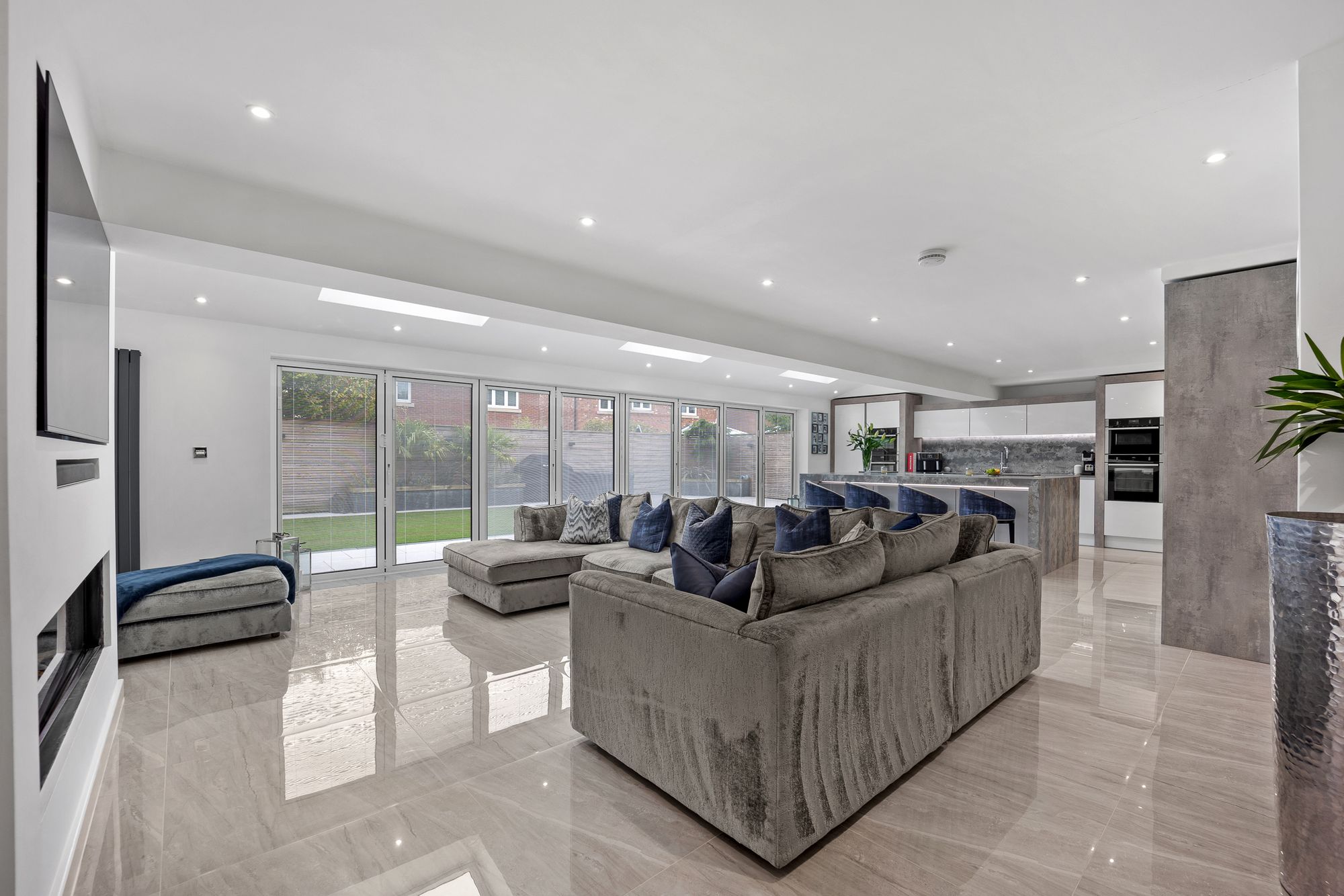 Black Horse Lane, Widnes, WA8