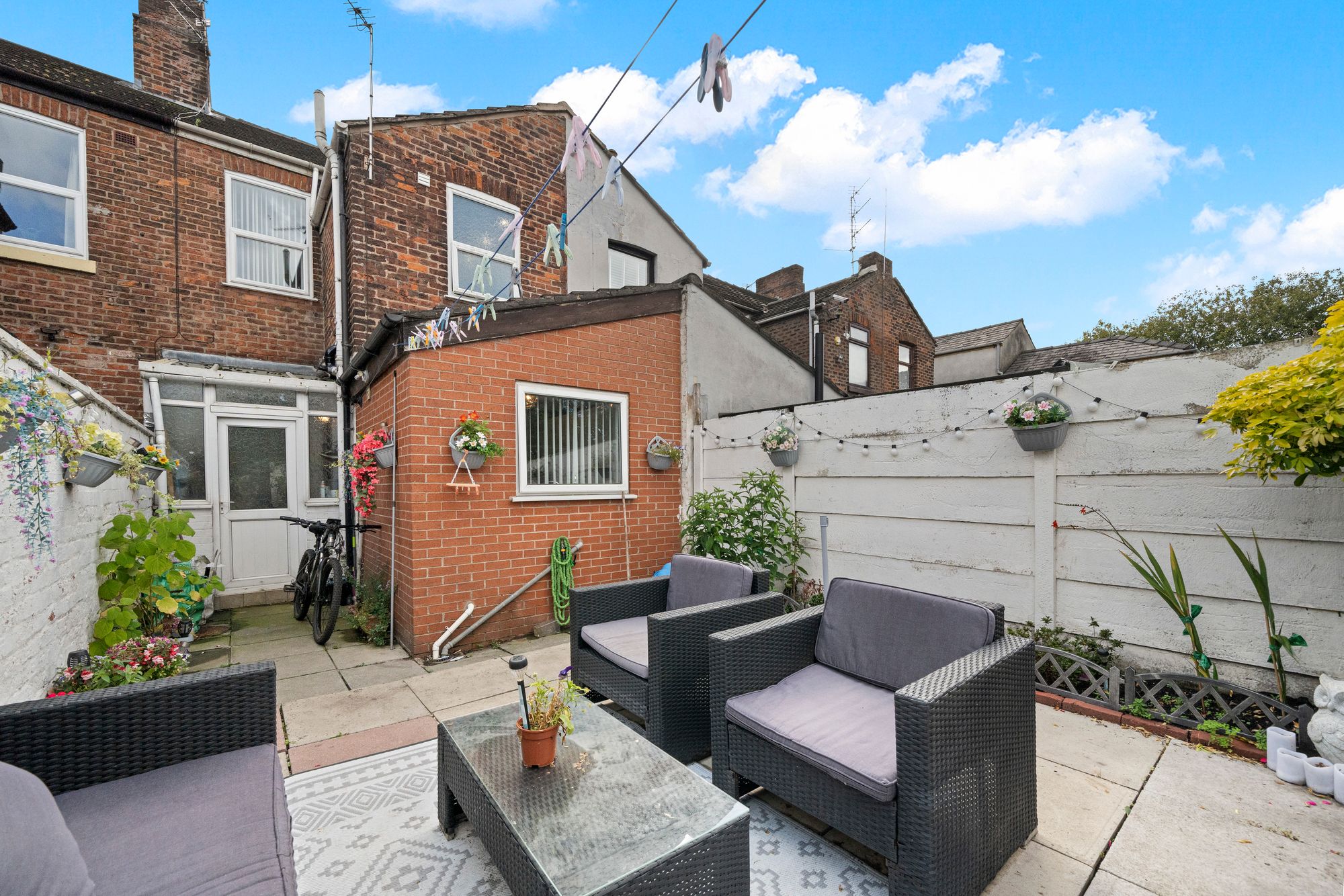 Earle Street, Newton-Le-Willows, WA12