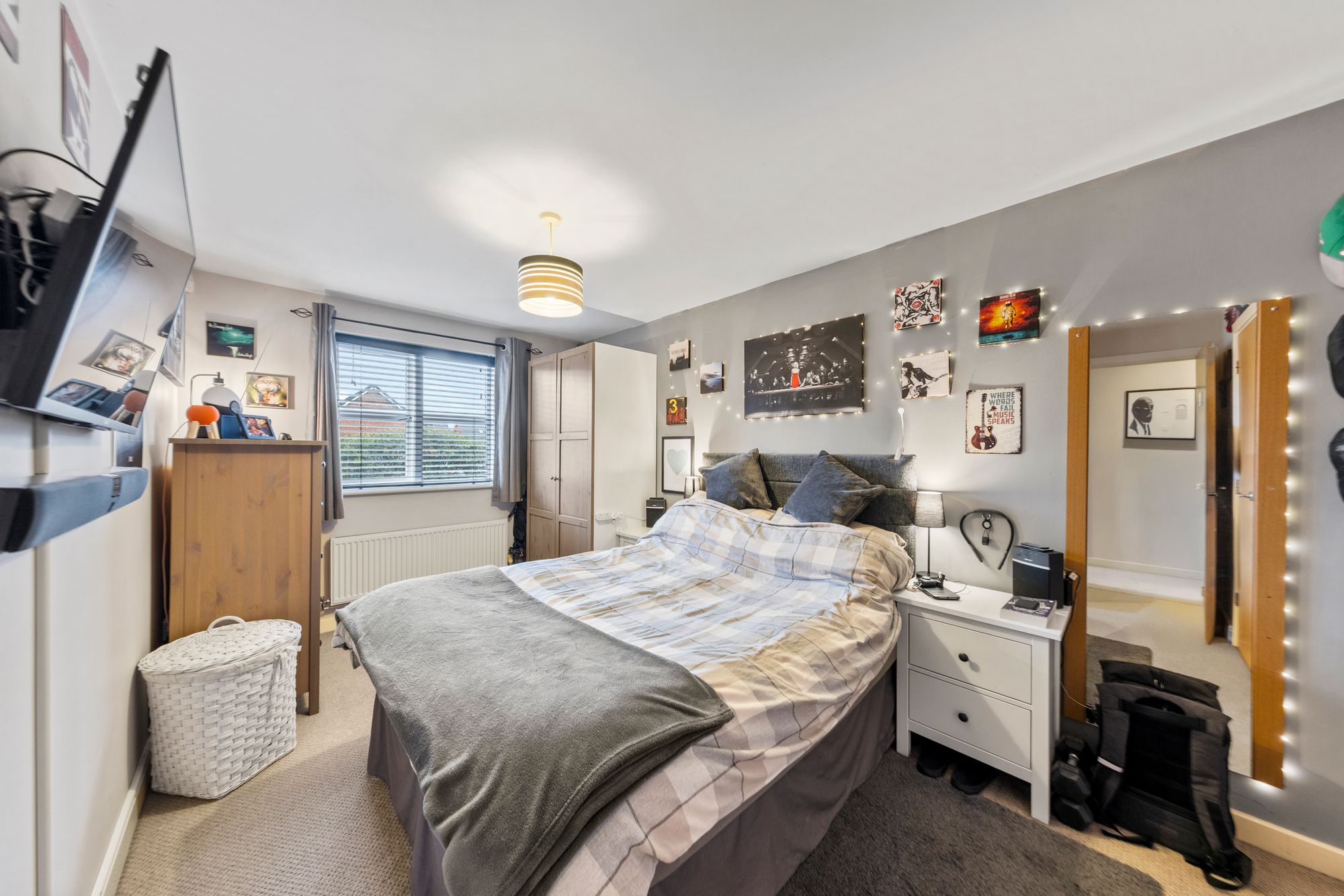 Houston Gardens, Great Sankey, WA5