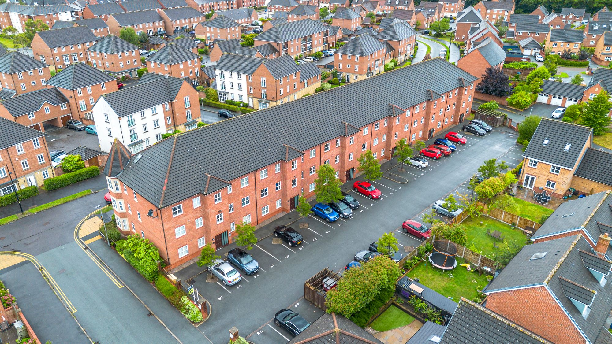 Houston Gardens, Great Sankey, WA5
