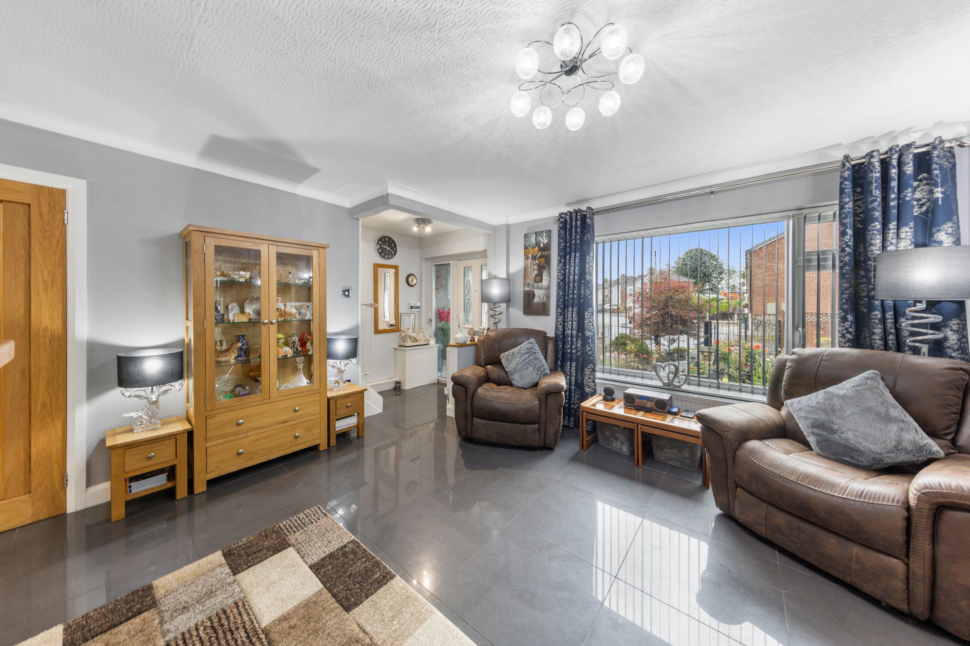 Charter Avenue, Warrington