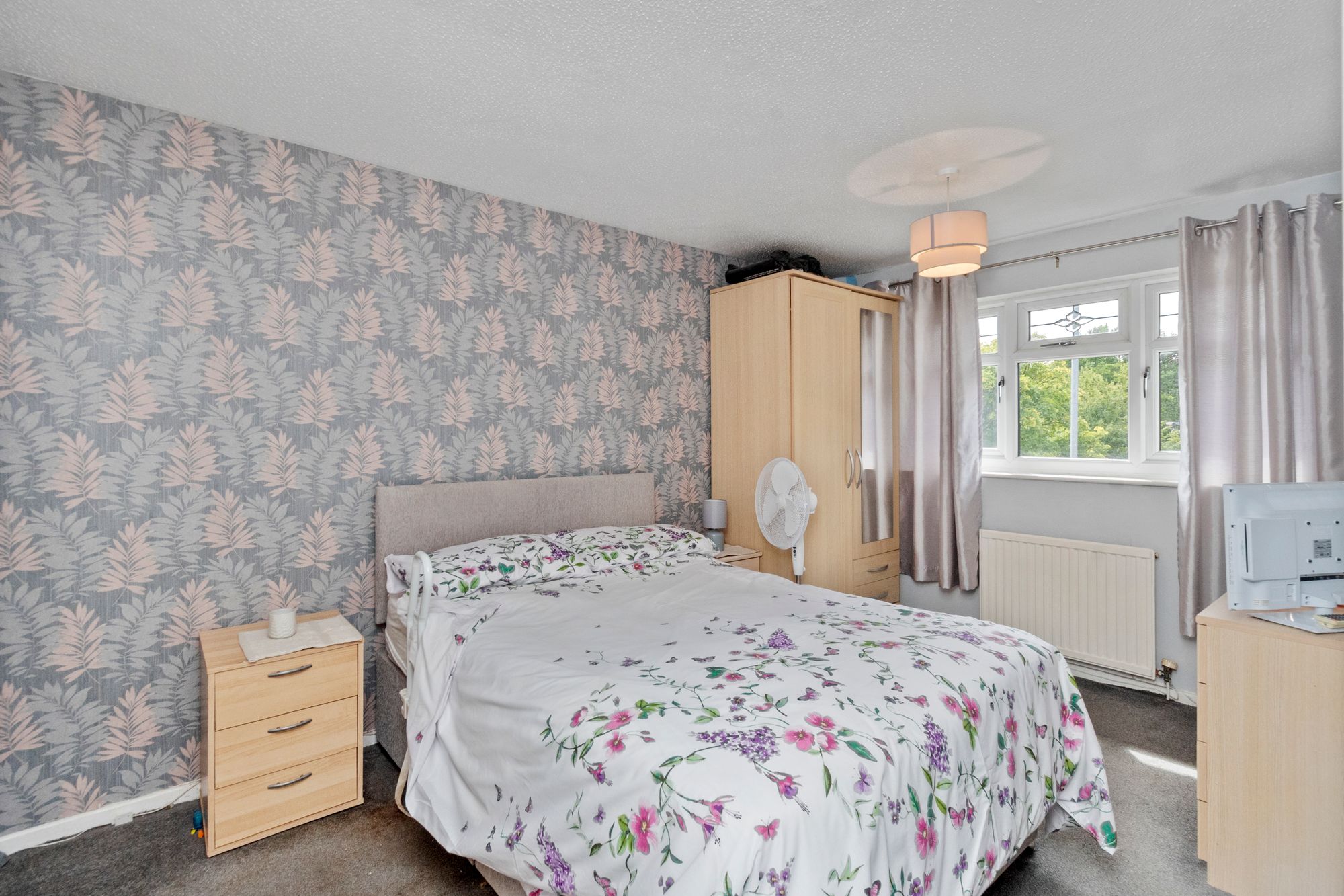 St. Bridgets Close, Fearnhead, WA2