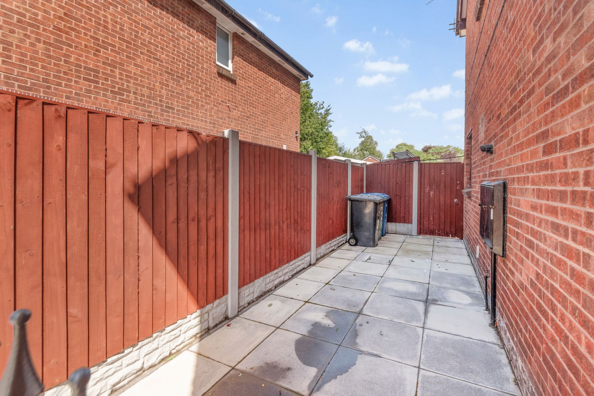 St. Bridgets Close, Fearnhead, WA2