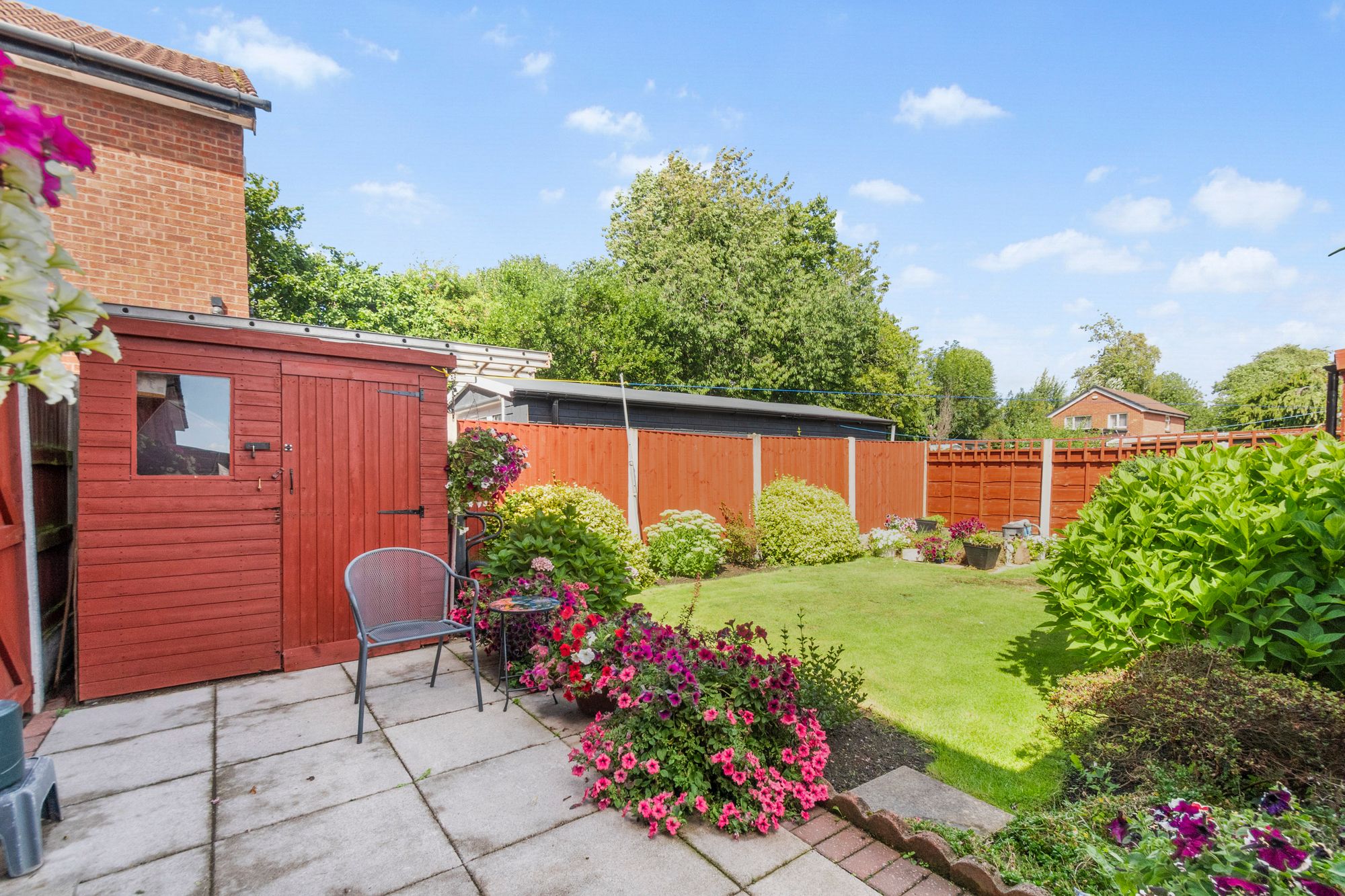 St. Bridgets Close, Fearnhead, WA2