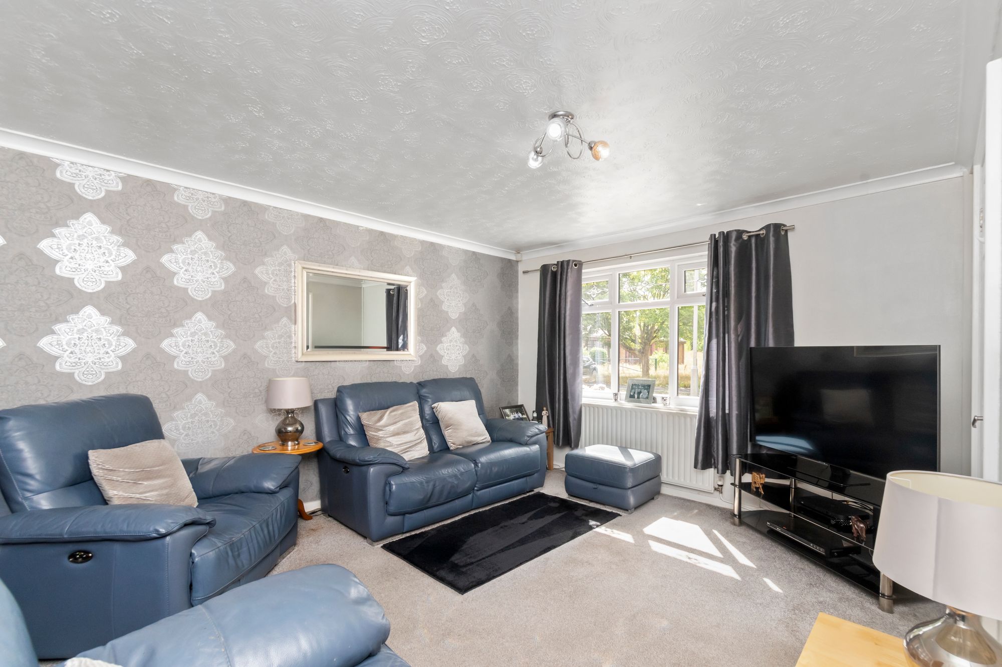 St. Bridgets Close, Fearnhead, WA2