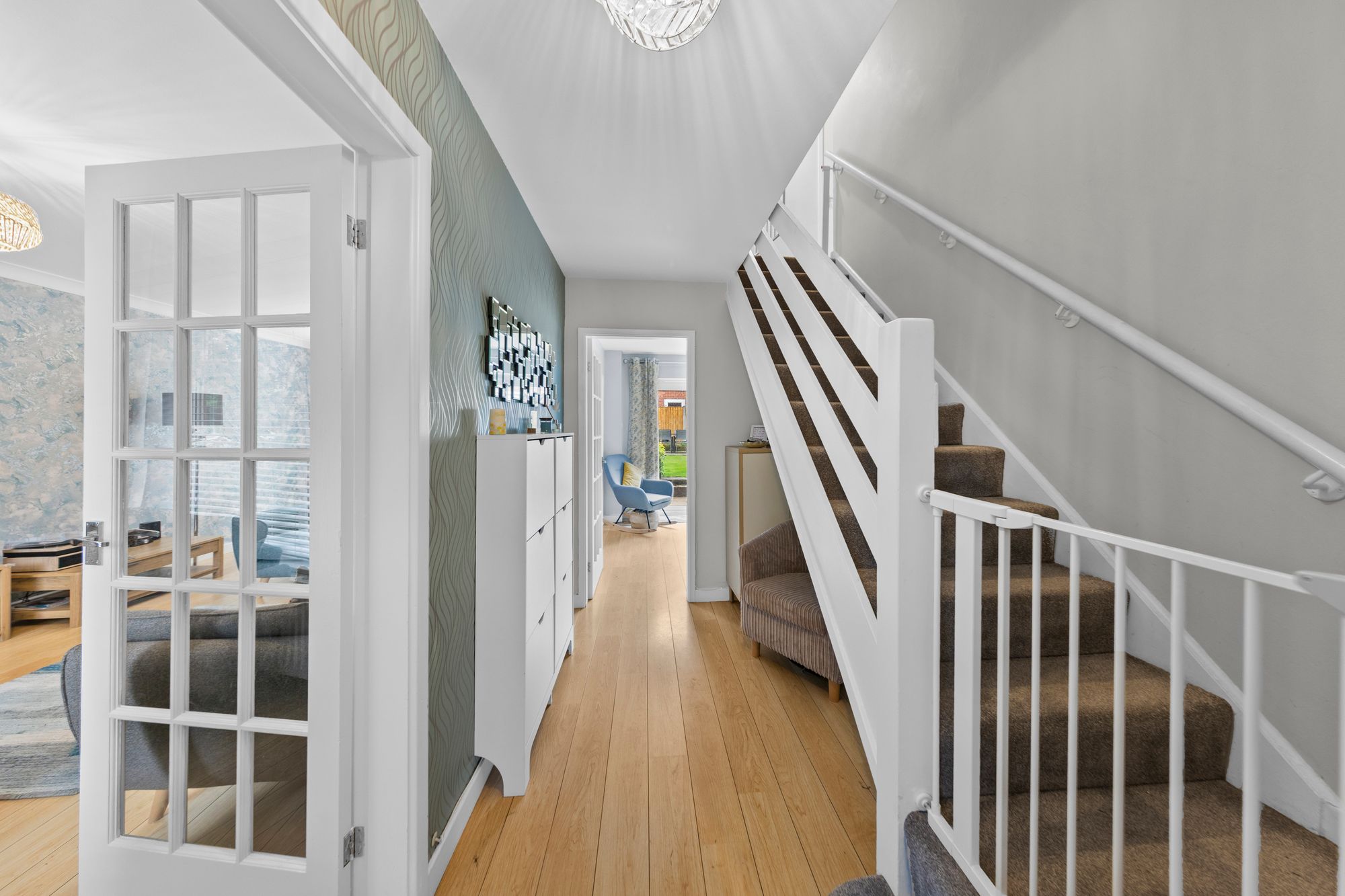 Isherwood Close, Fearnhead, WA2