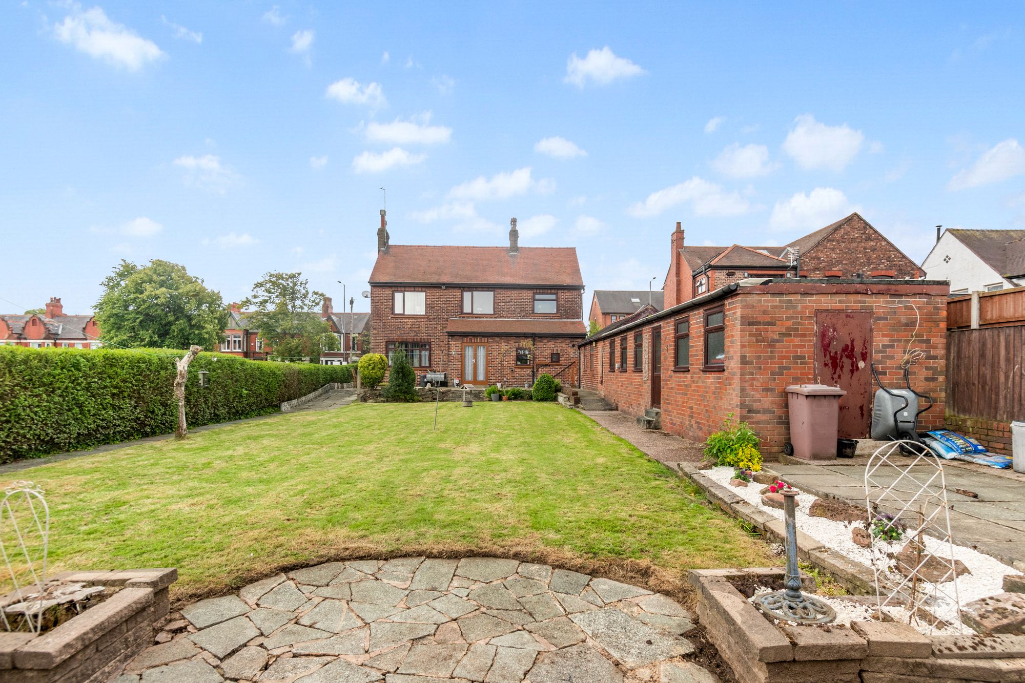 Prescot Road, St. Helens, WA10