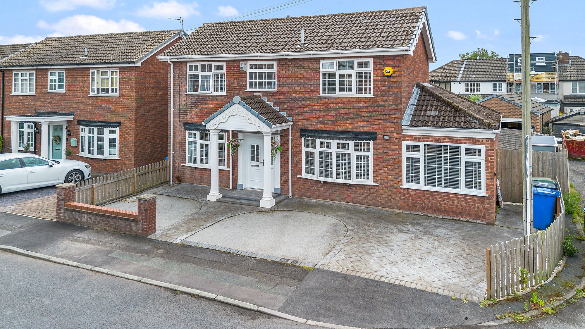 Henderson Close, Great Sankey, WA5